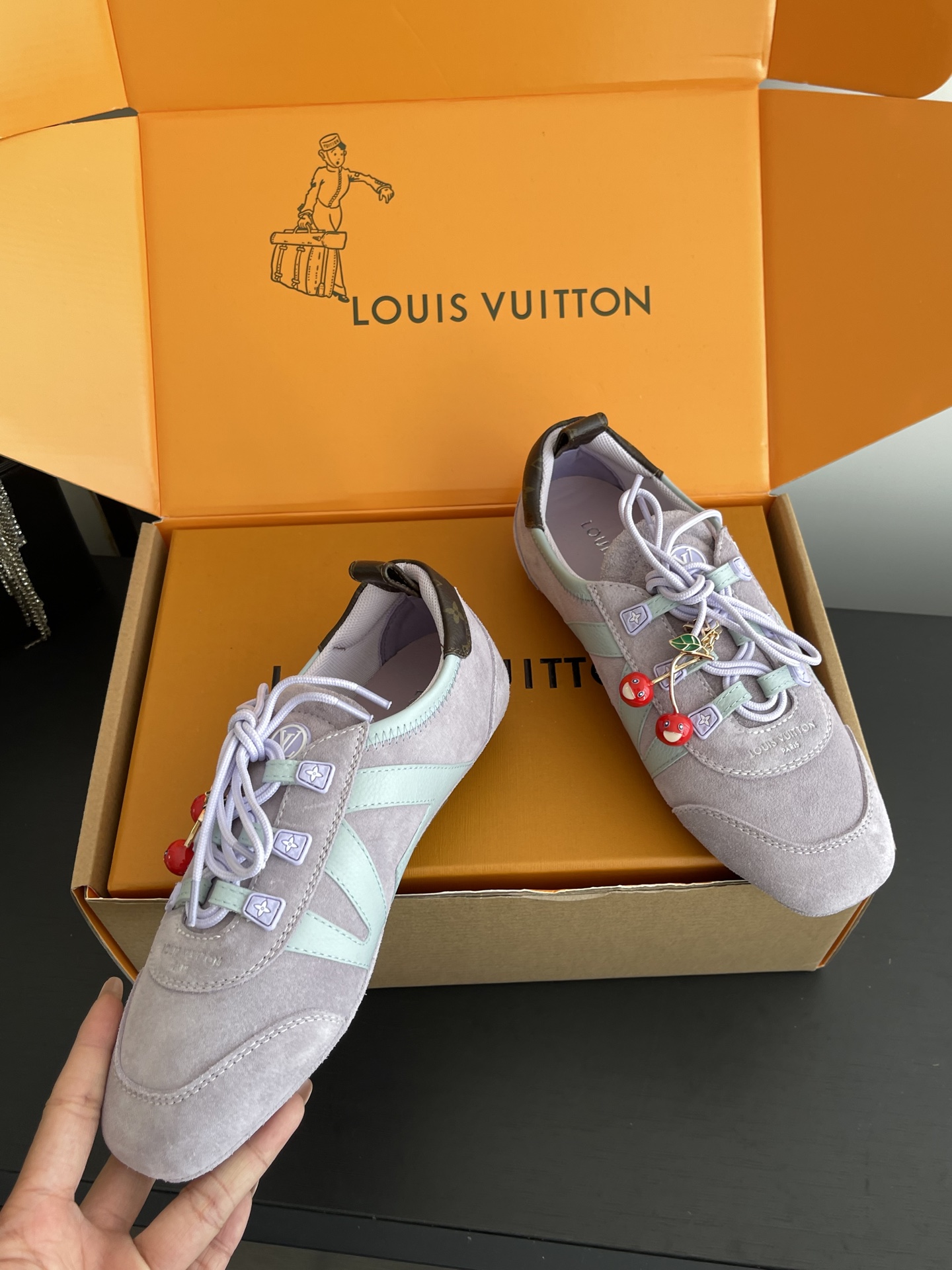 Louis Vuitton Sneakers