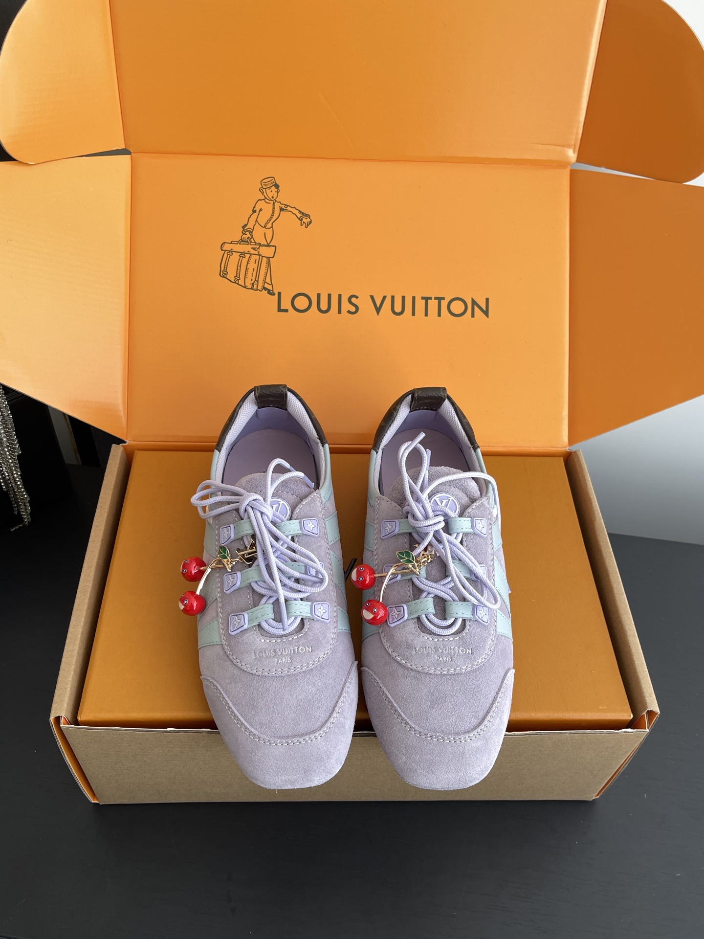 Louis Vuitton Sneakers