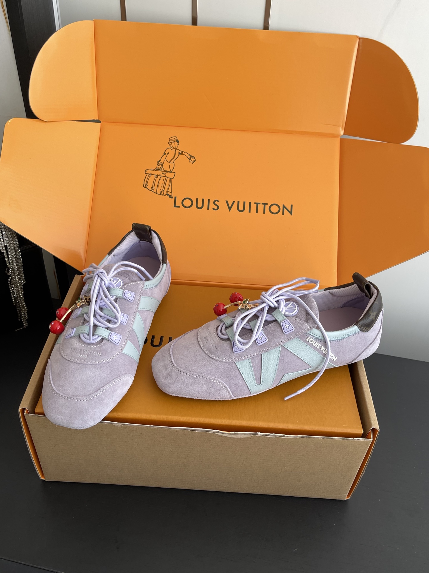 Louis Vuitton Sneakers