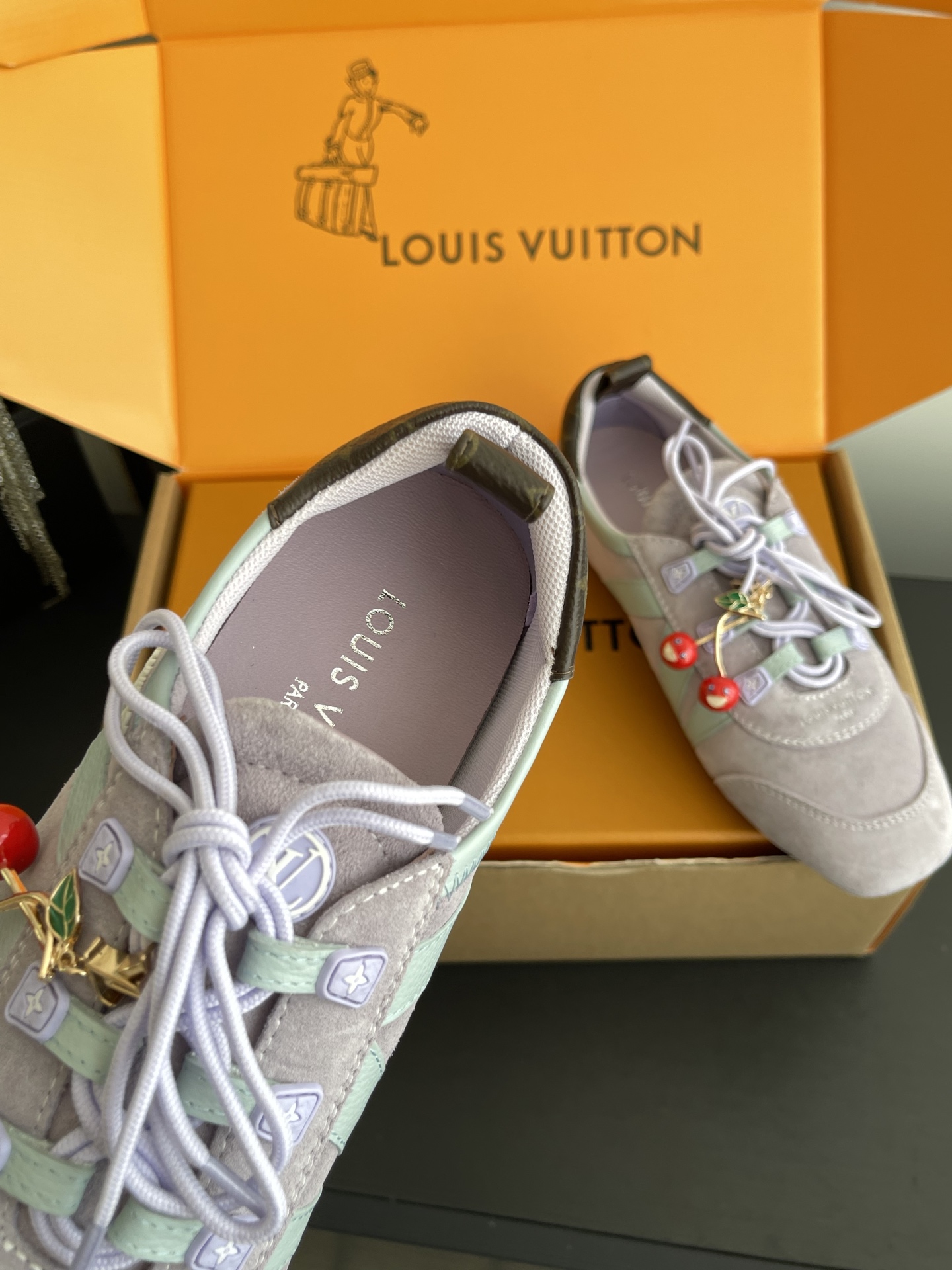 Louis Vuitton Sneakers