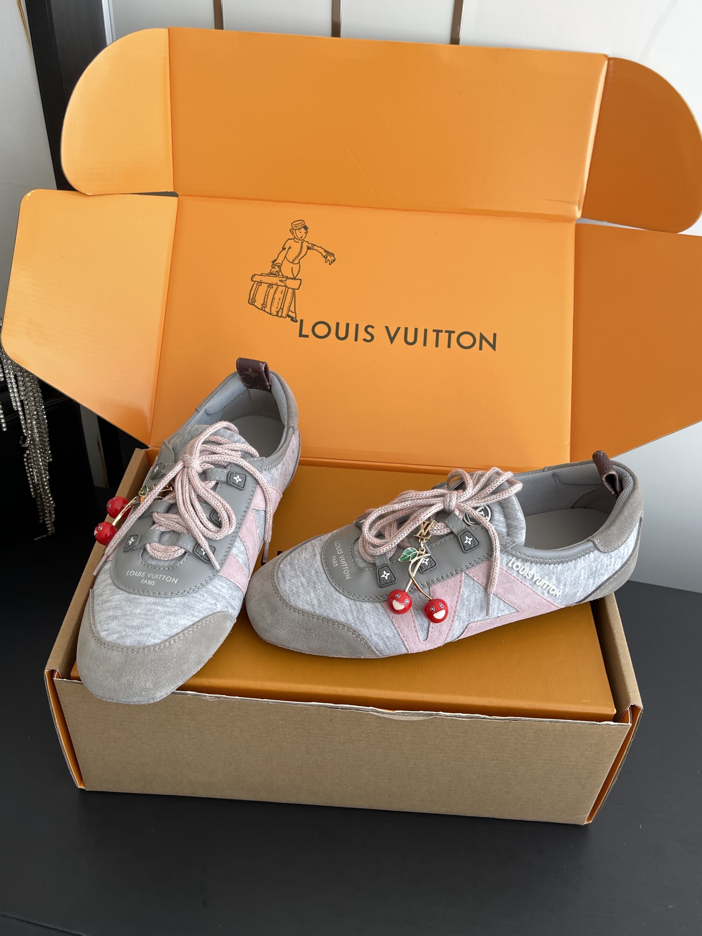 Louis Vuitton Sneakers