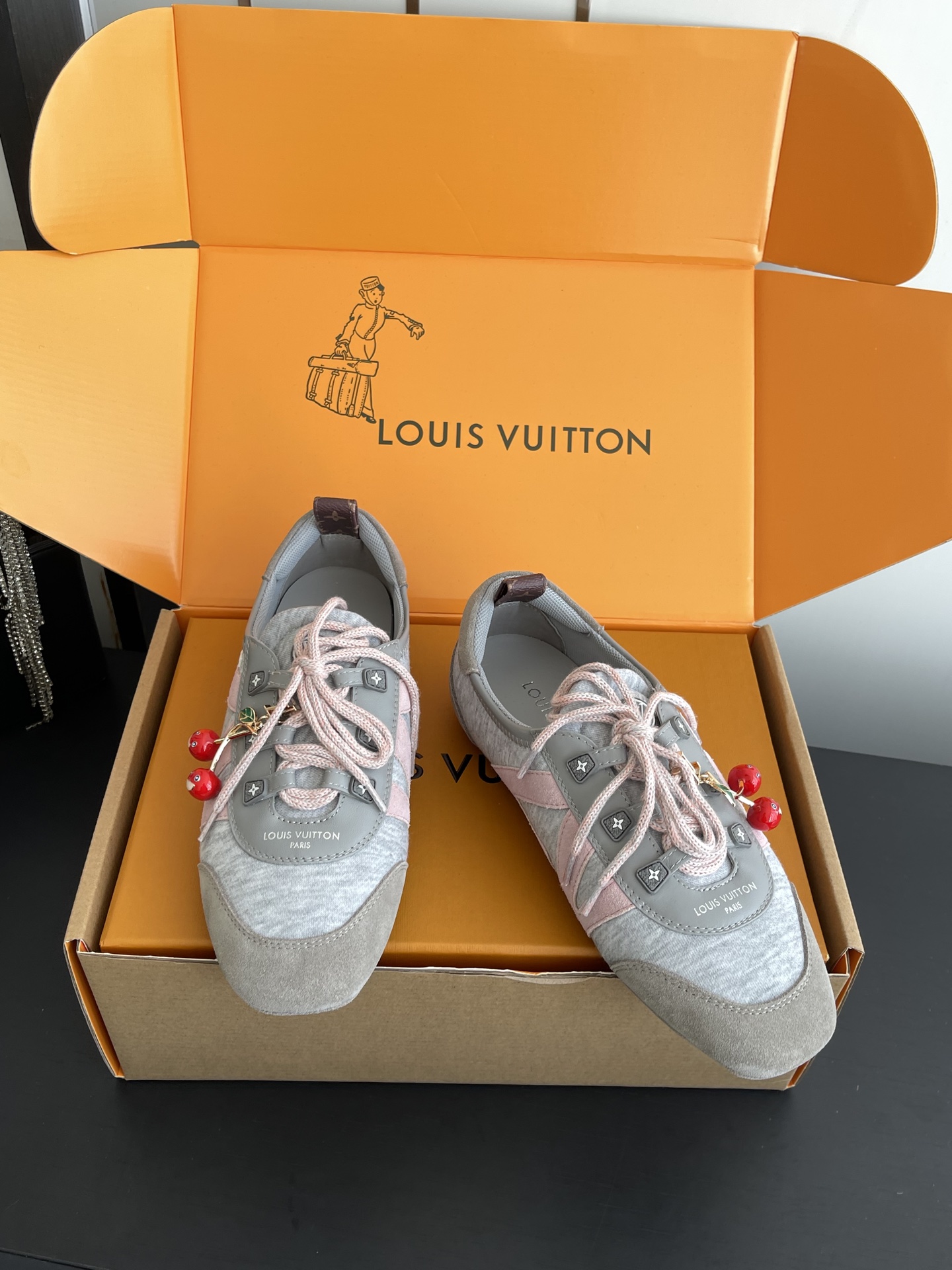 Louis Vuitton Sneakers