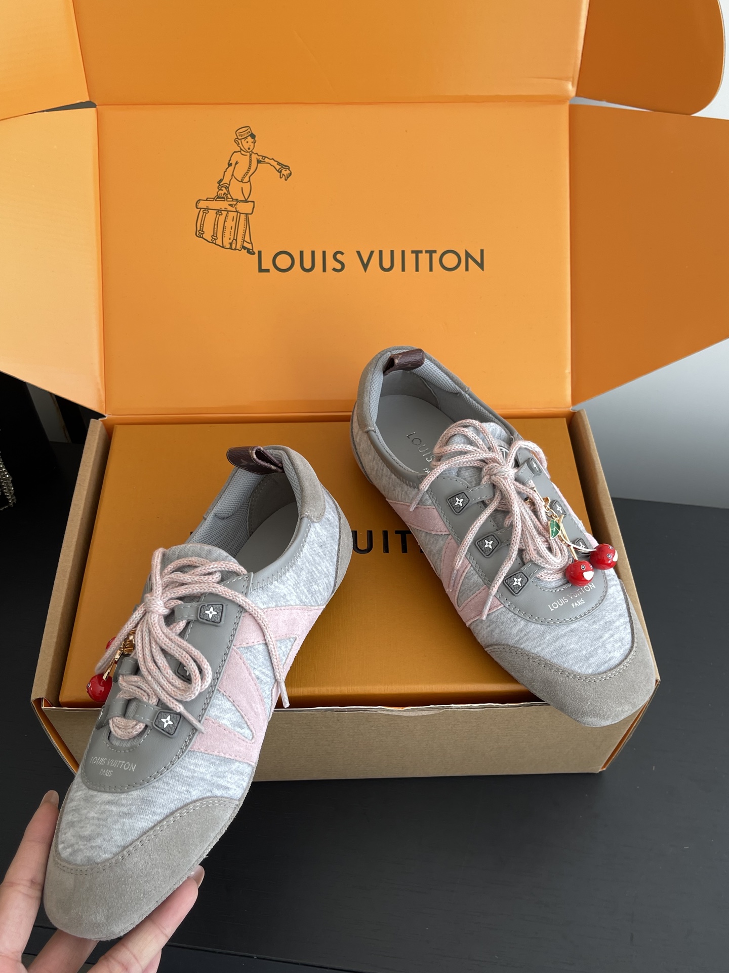 Louis Vuitton Sneakers