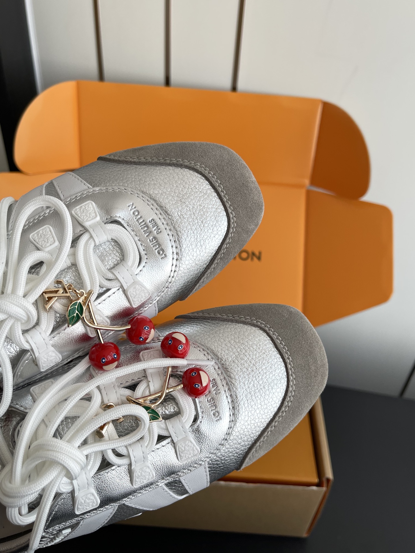 Louis Vuitton Sneakers