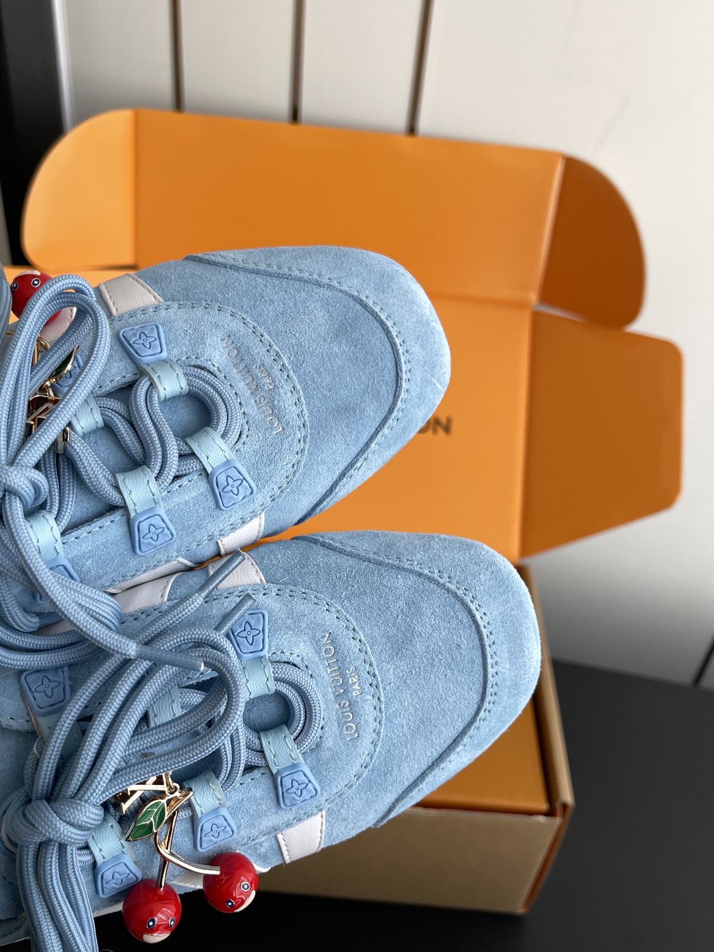 Louis Vuitton Sneakers