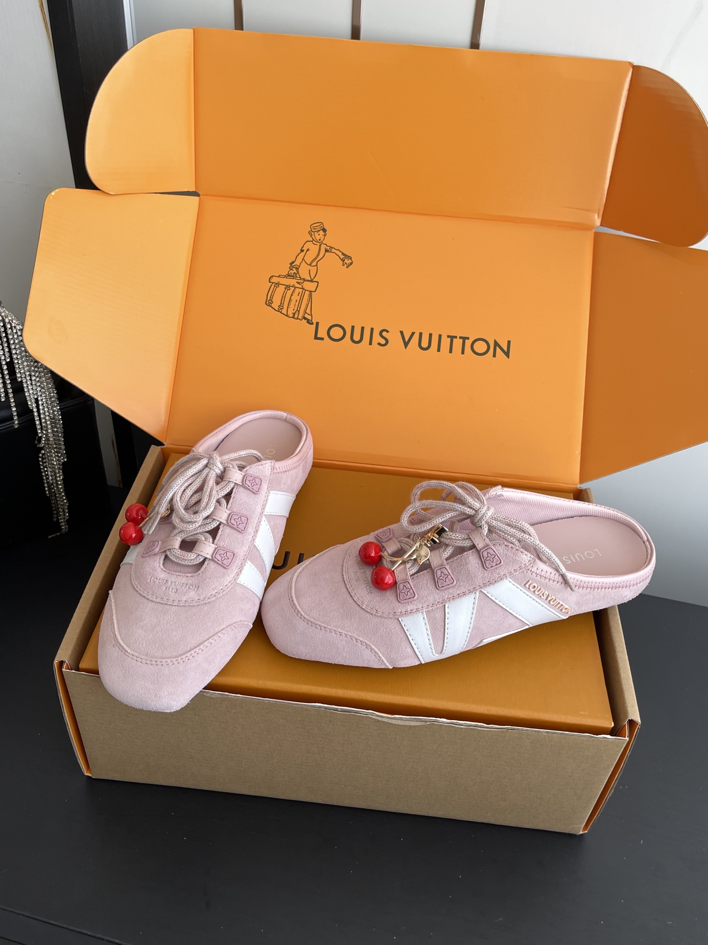 Louis Vuitton Sneakers