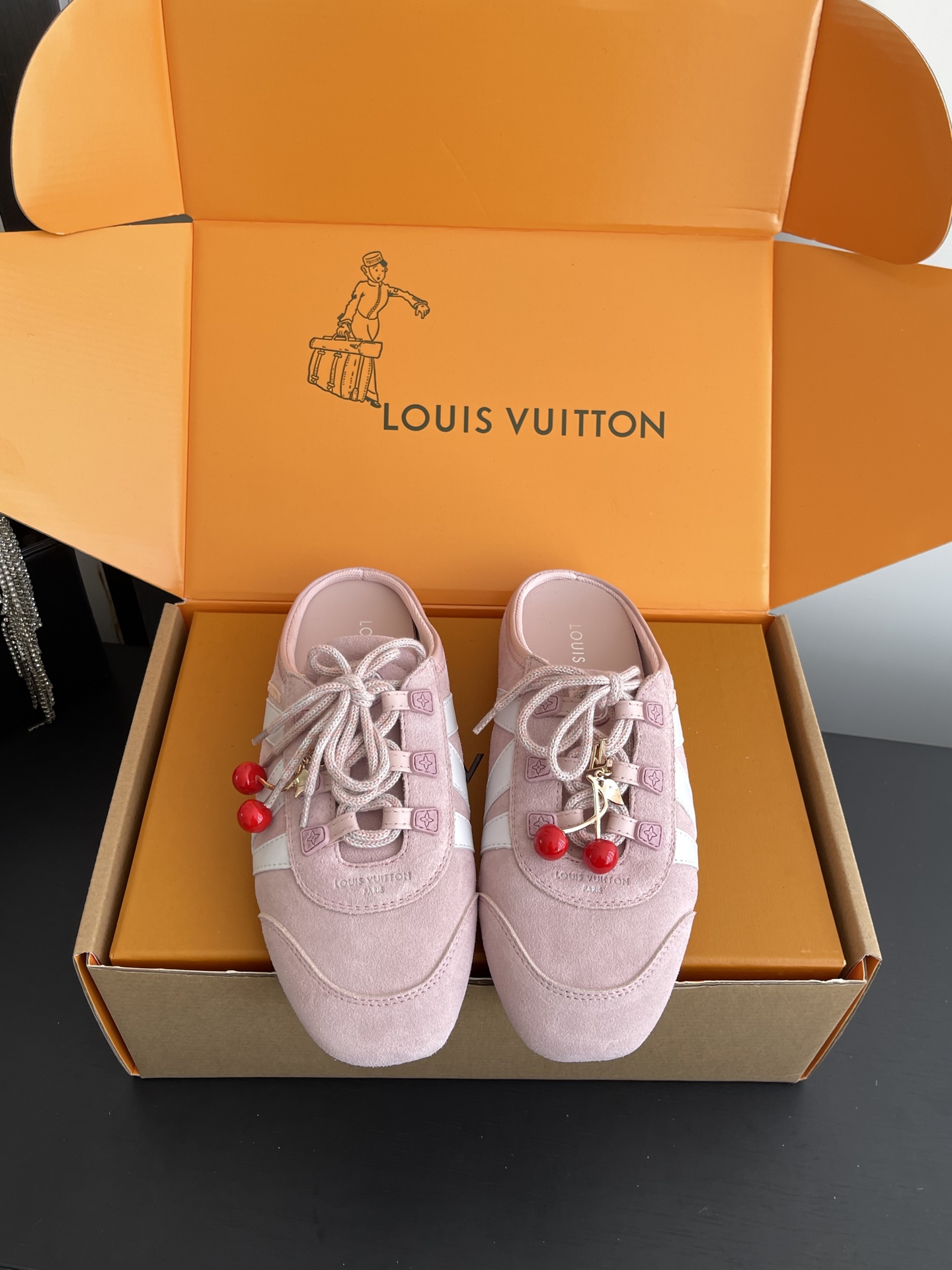 Louis Vuitton Sneakers