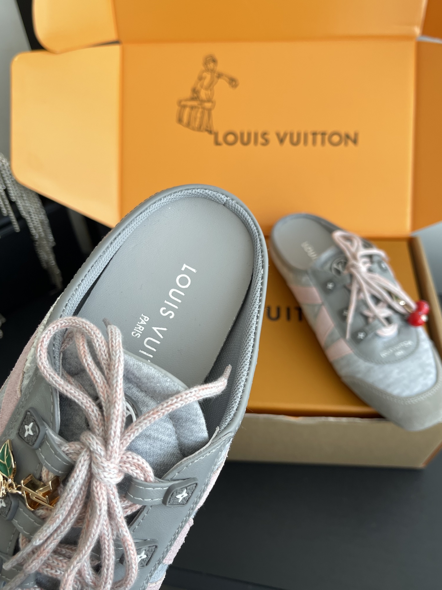 Louis Vuitton Sneakers