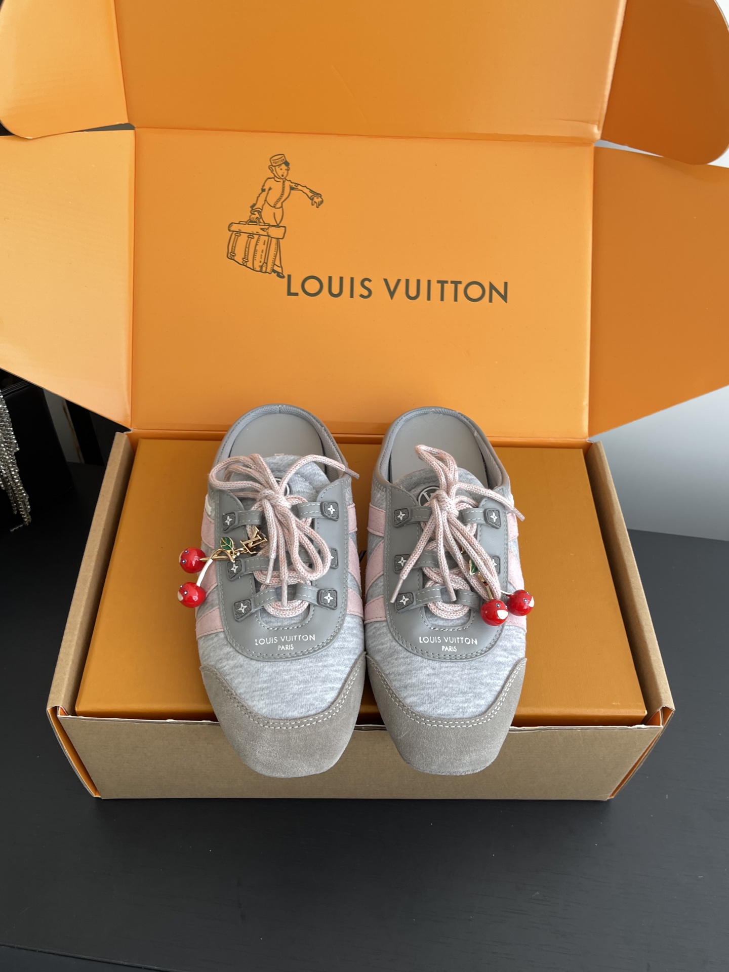 Louis Vuitton Sneakers