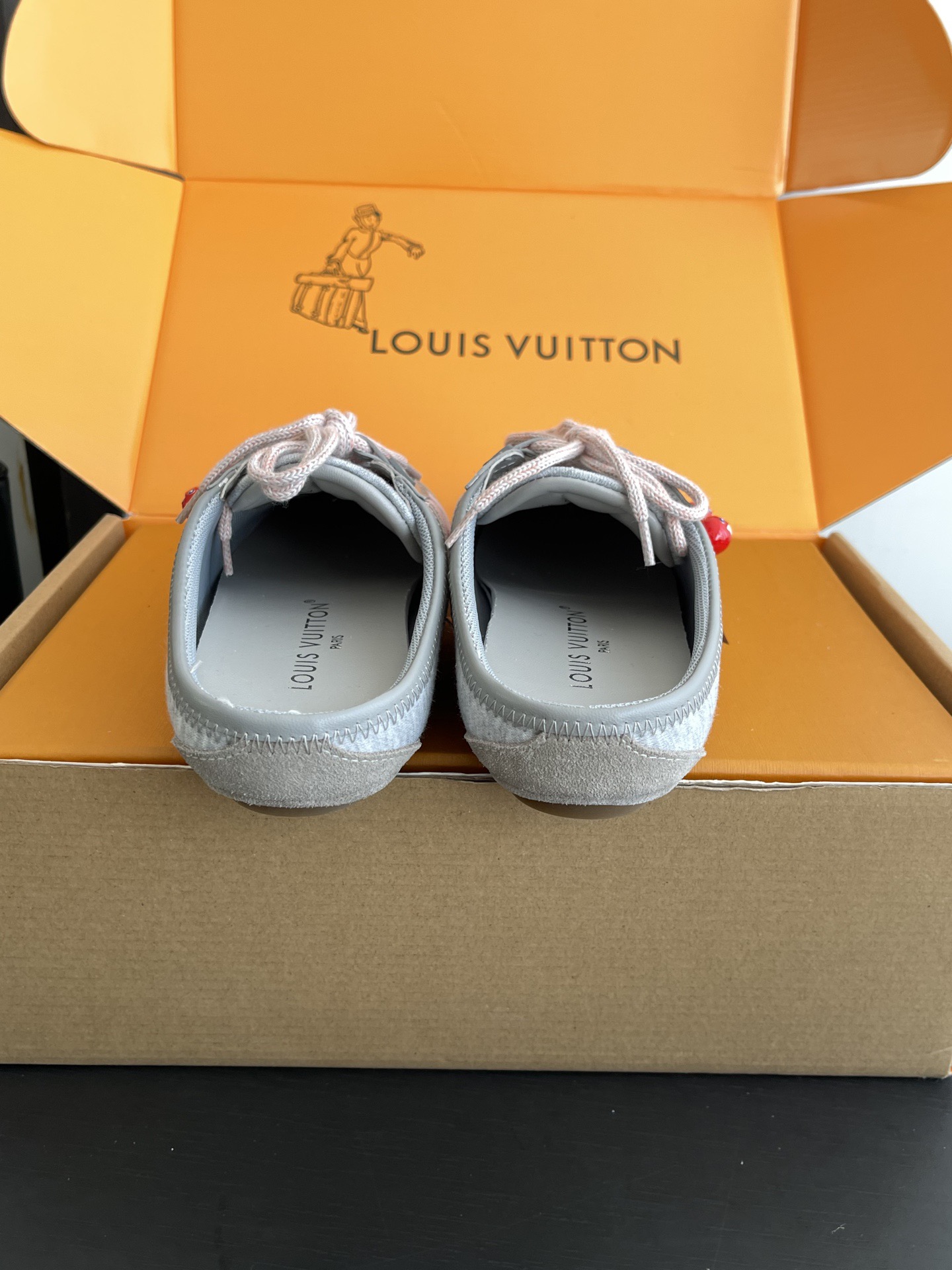 Louis Vuitton Sneakers