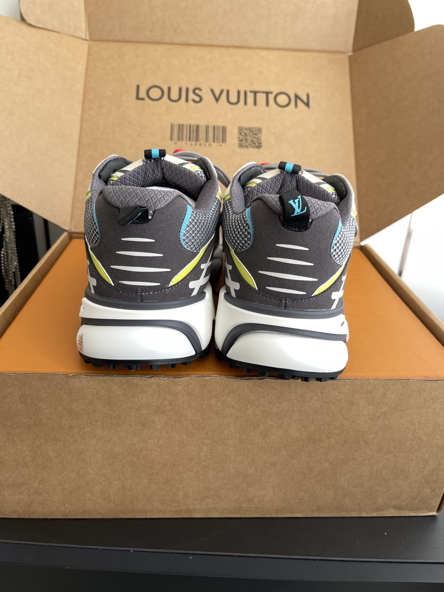 Louis Vuitton Louis Vuitton LV Tatic Runner 2026春夏最新款 运动鞋 老爹鞋