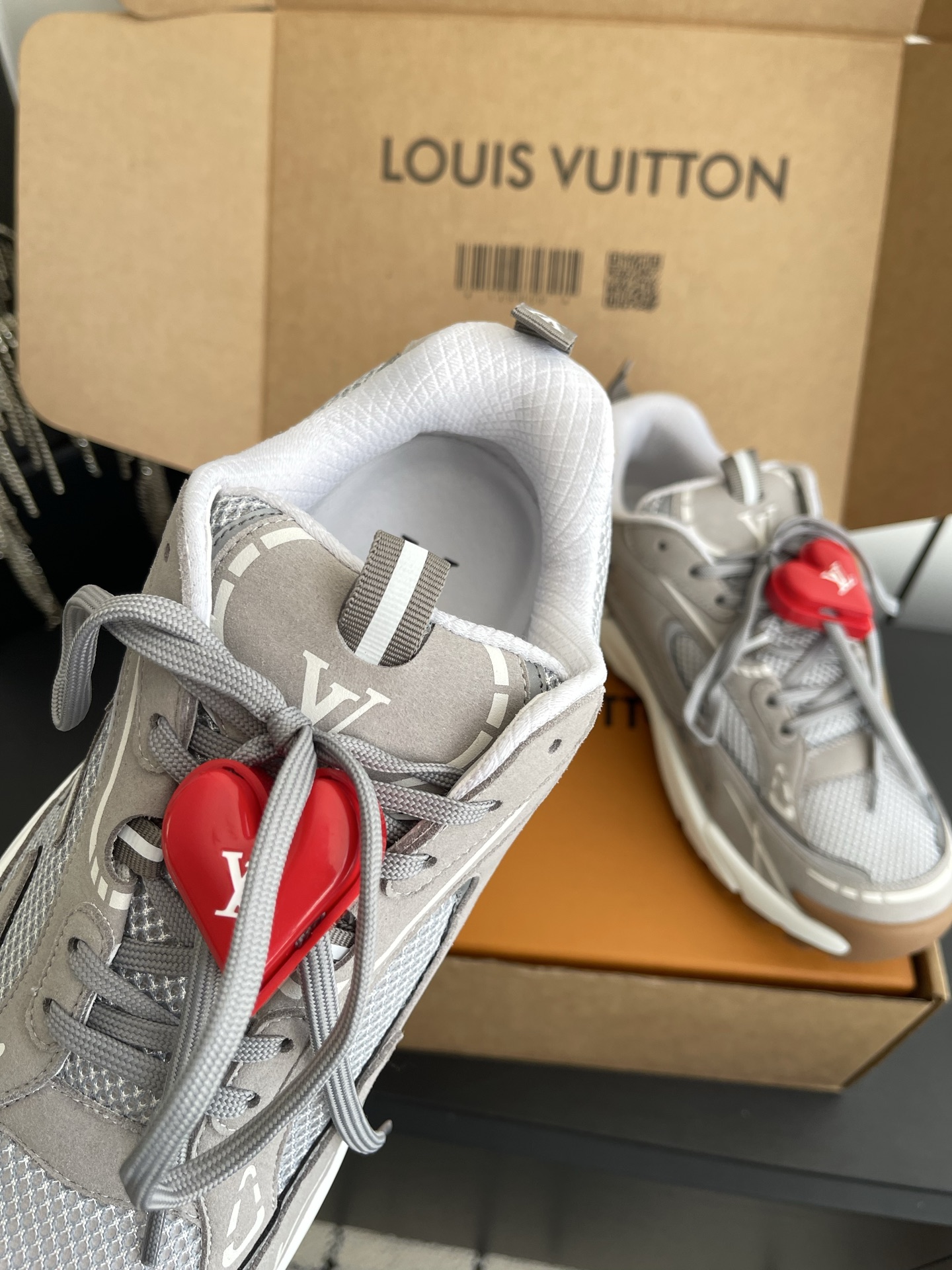 Louis Vuitton Louis Vuitton LV Tatic Runner 2026春夏最新款 运动鞋 老爹鞋