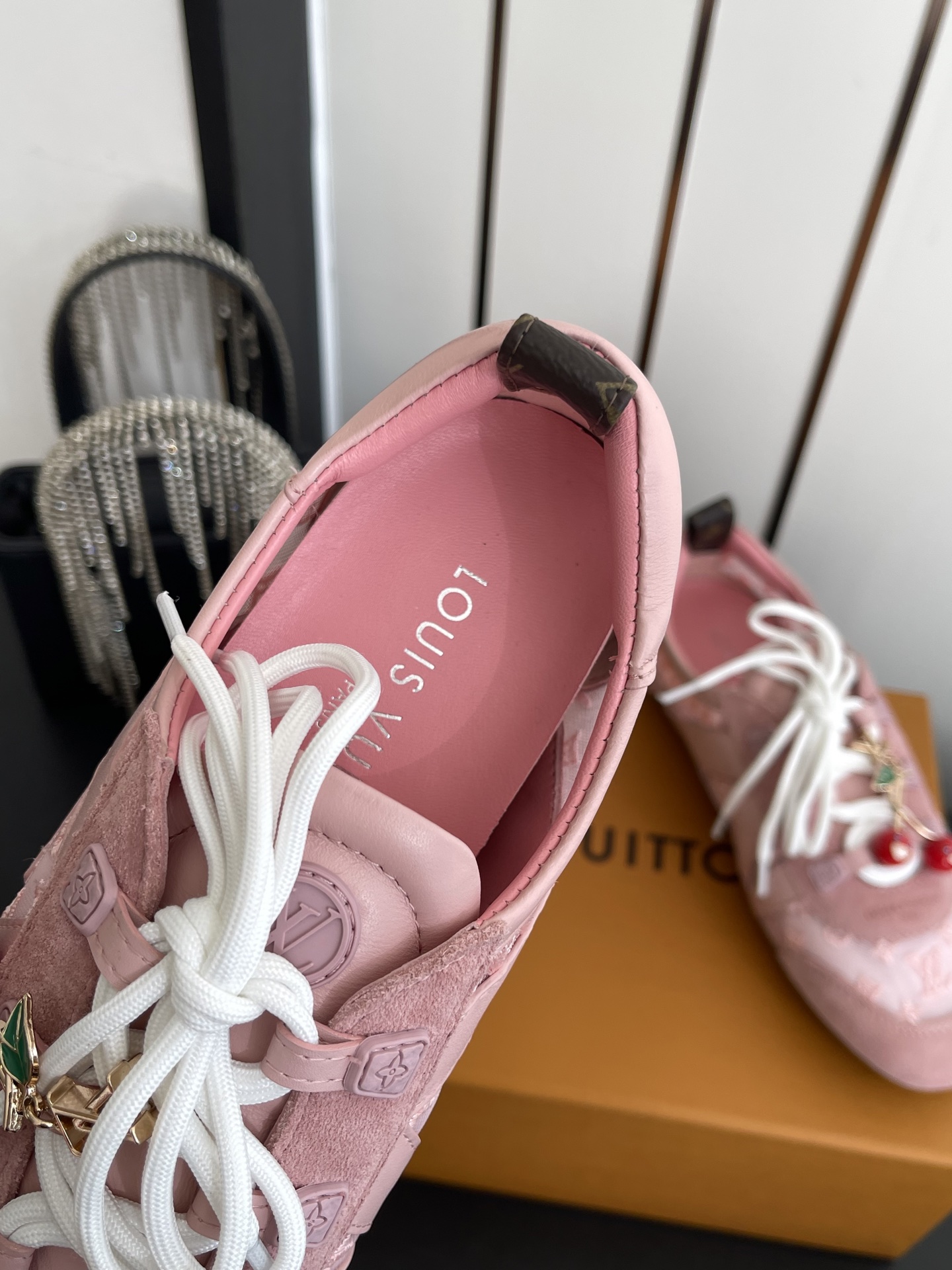 Louis Vuitton Sneakers