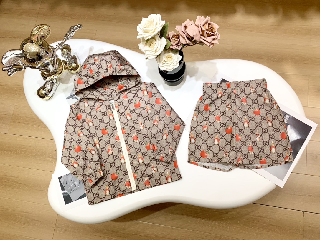 Gucci Ropa infantil Ropa de protección solar Trajes de dos piezas y conjuntos a juego Caqui Niños Chico Niña Colección de verano