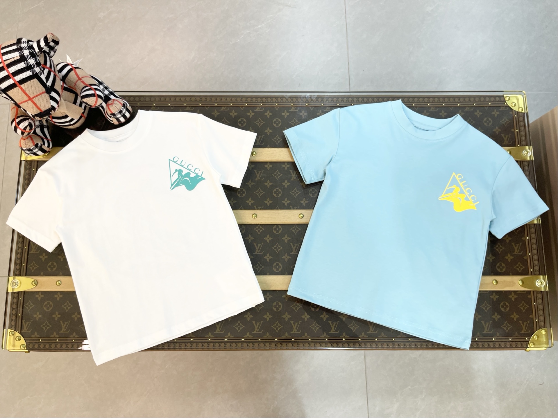 Precio de venta ¥79 sin descuento GUCCI 2026 nueva camiseta de manga corta para niños de primavera temprana, proceso de…