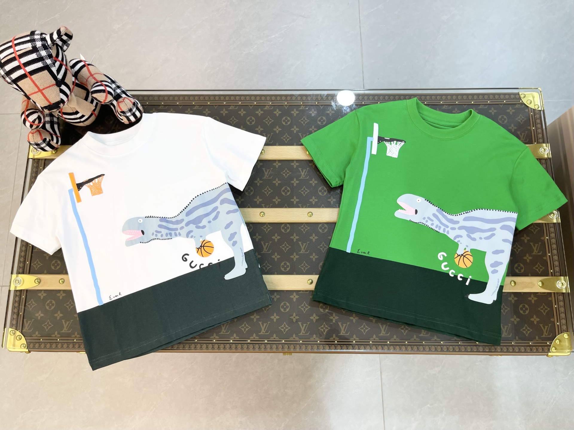 Precio de venta ¥85 sin descuento GUCCI 2026 nueva camiseta de manga corta para niños de primavera temprana, proceso de…