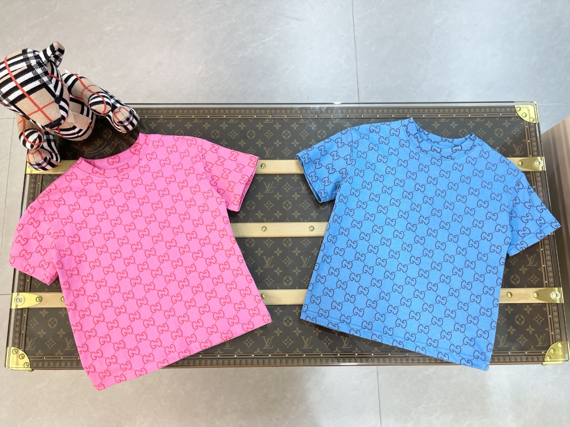 Precio de venta ¥85 sin descuento GUCCI 2026 nueva camiseta de manga corta para niños de primavera temprana, proceso de…