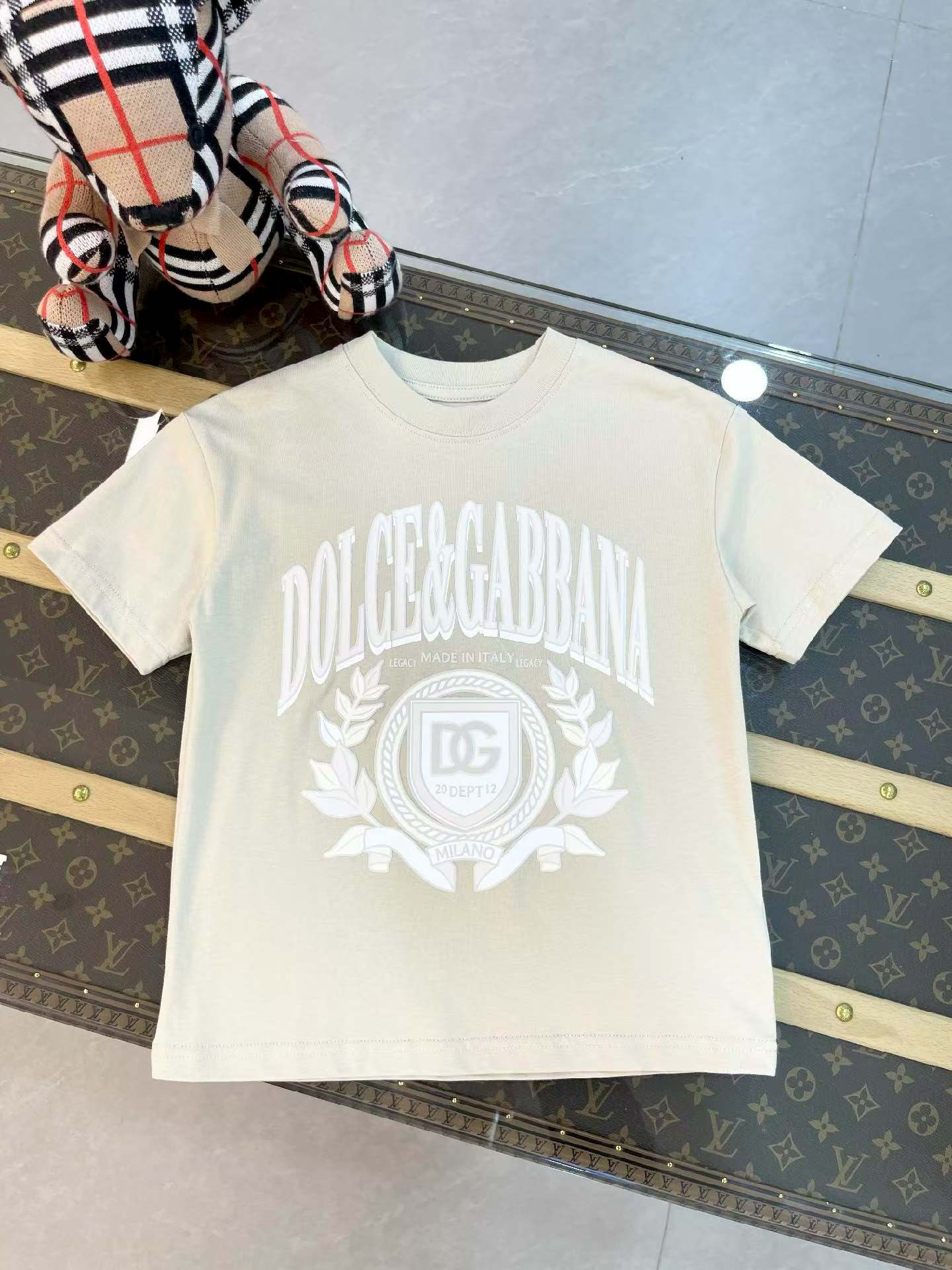 79 yuanes sin descuento DOLCE&GABBANA 杜嘉班纳 2026 colección de primavera para niños, conjunto nuevo, camiseta con estampa…