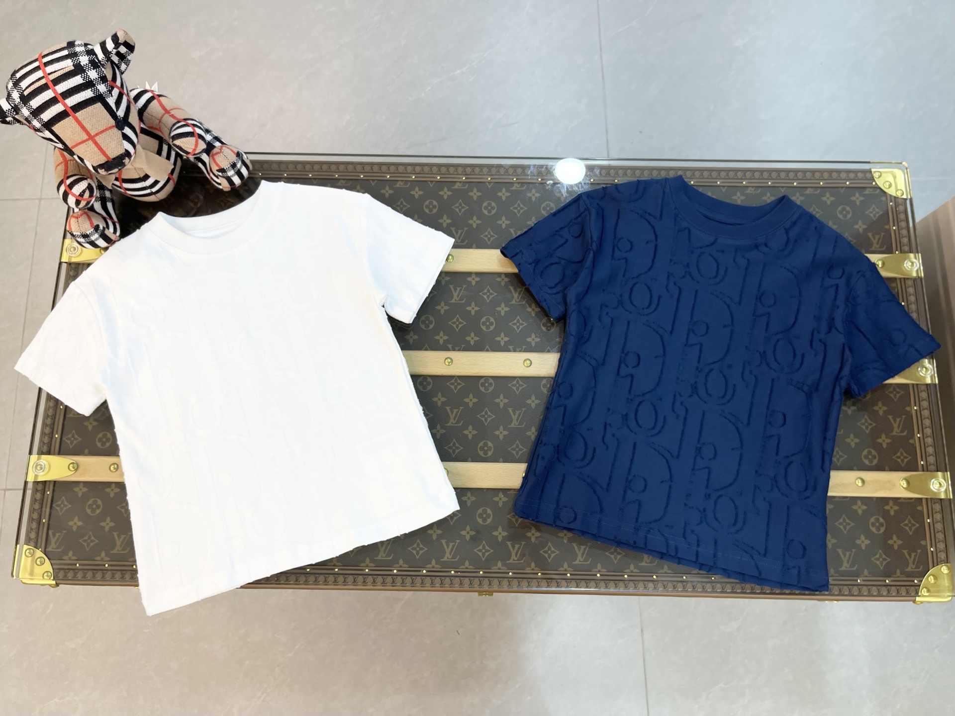 Precio de venta ¥85 sin descuento DIOR Dior 2026 primavera temprana niños nueva camiseta de manga corta tejido jacquard…