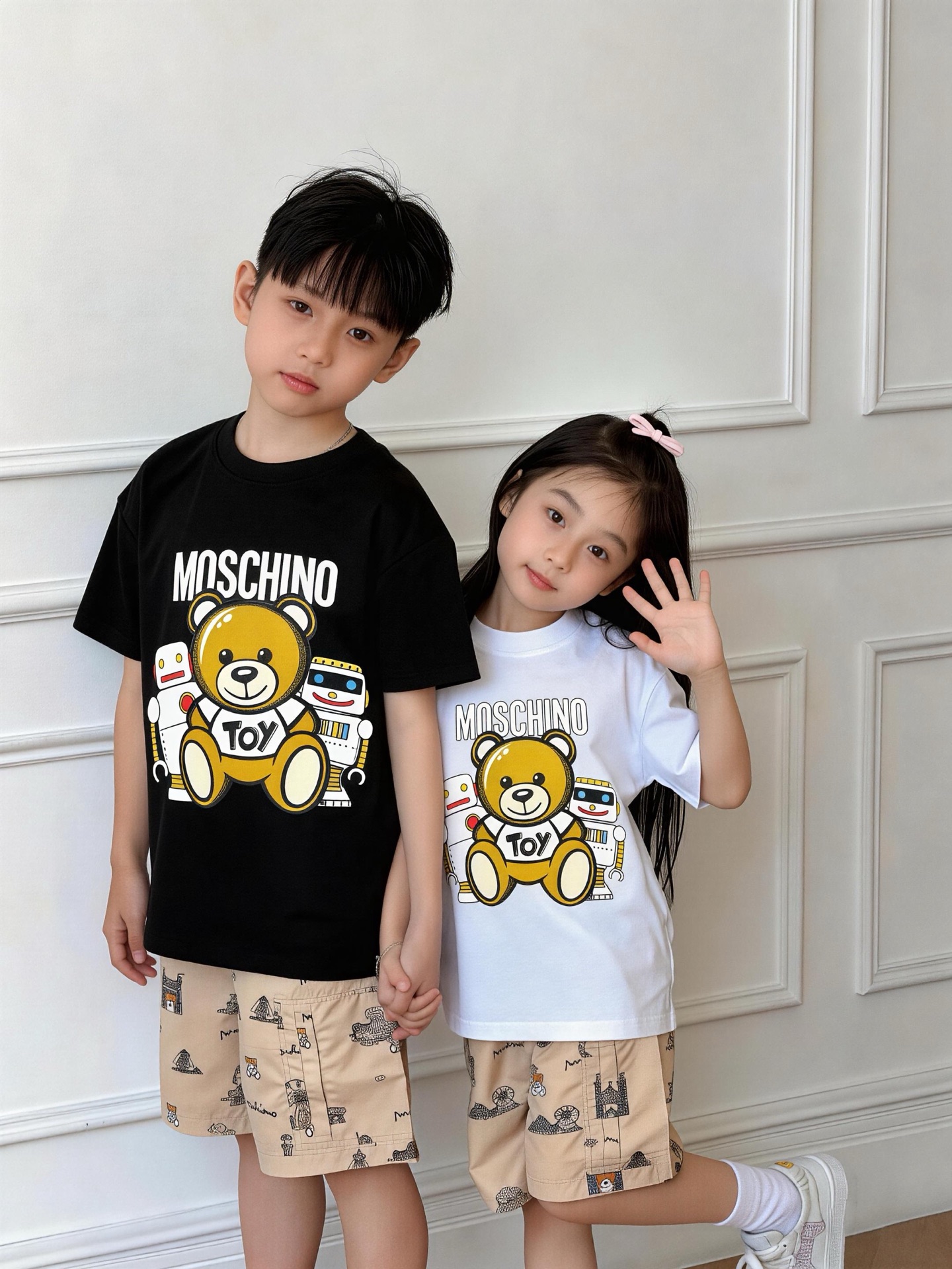 Serie Moschino Camiseta de alta calidad con tres etiquetas completas Tallas: 90-150 Adultos: S-2XL Camiseta infantil, c…