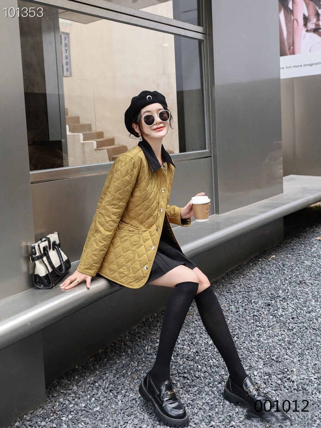 Elegant Quilted Jacket - Classic Fall/Winter Style, Available in Beige 4 a1705454533549 6317