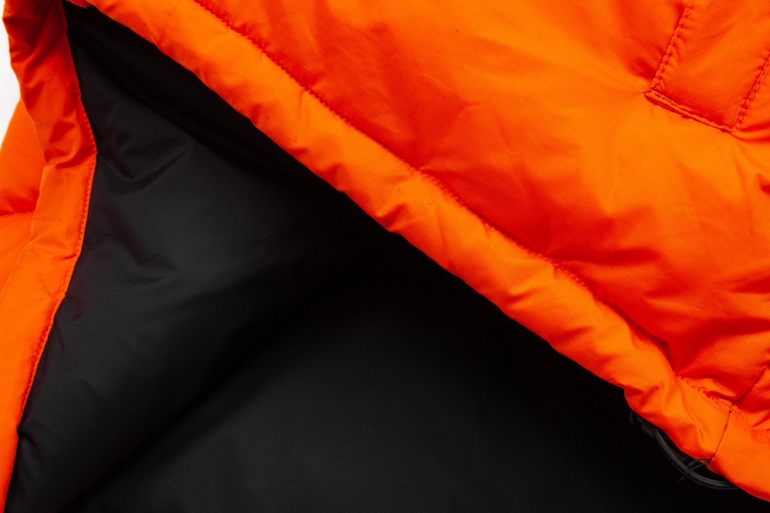 THE NORTH FACE 1996 NUPTSE 700FP 白ダウン 4NCH 防水 フード付き ダウンジャケット