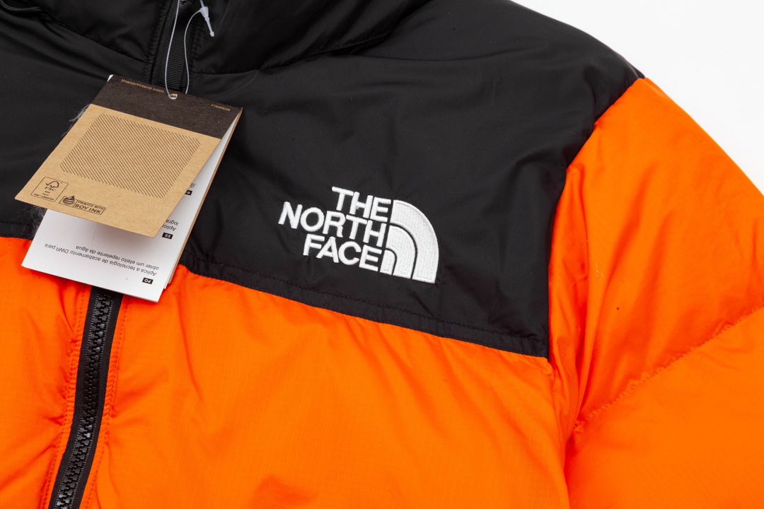 THE NORTH FACE 1996 NUPTSE 700FP 白ダウン 4NCH 防水 フード付き ダウンジャケット