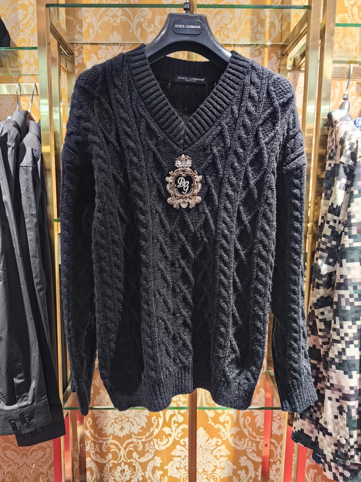 𝘿𝙊𝙇𝘾𝙀 & 𝙂𝘼𝘽𝘽𝘼𝙉𝘼 2024 nueva colección de otoño-invierno, suéter de manga larga sincronizado con la tienda, l…