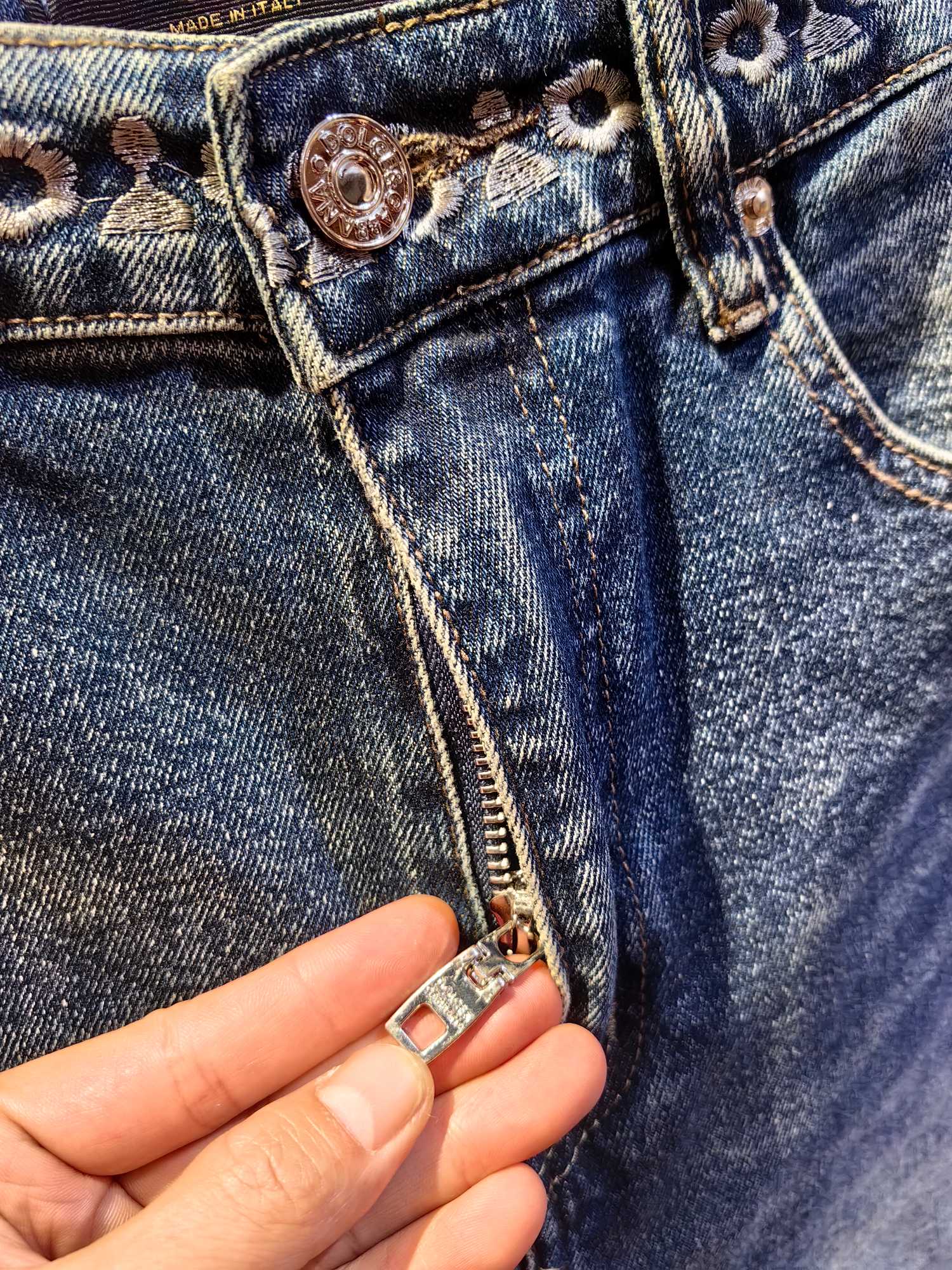 DOLCE & GABBANA p400専柜同步 牛仔裤 修身デザイン