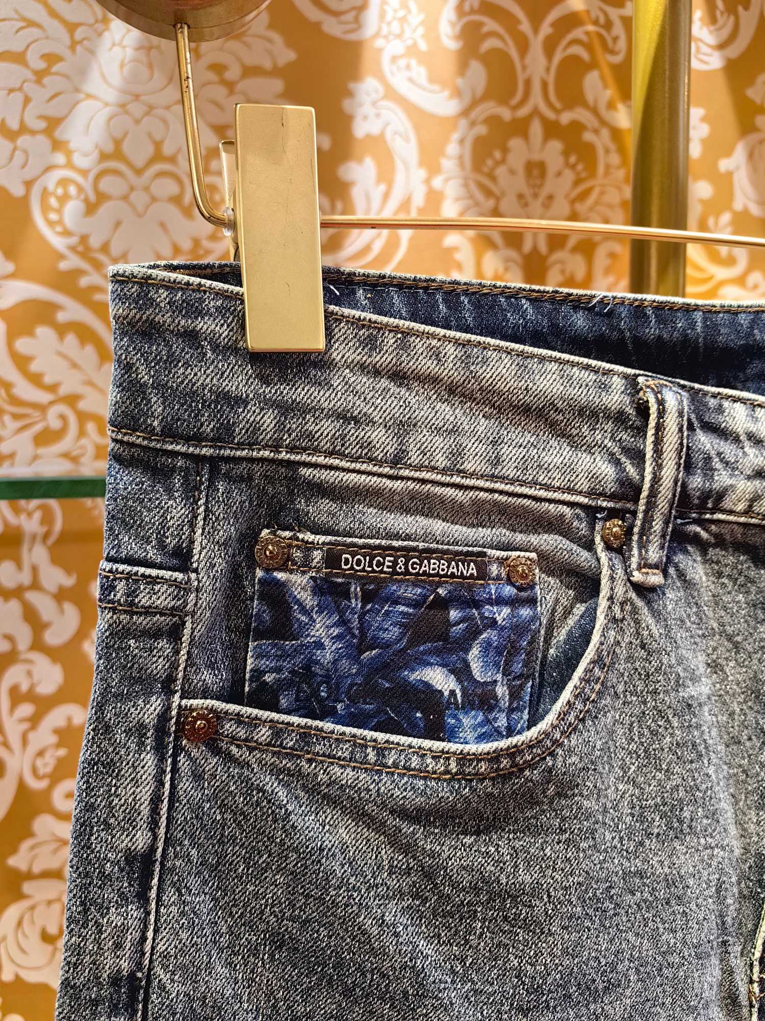 DOLCE & GABBANA p400専柜同步 牛仔裤 修身小直筒型