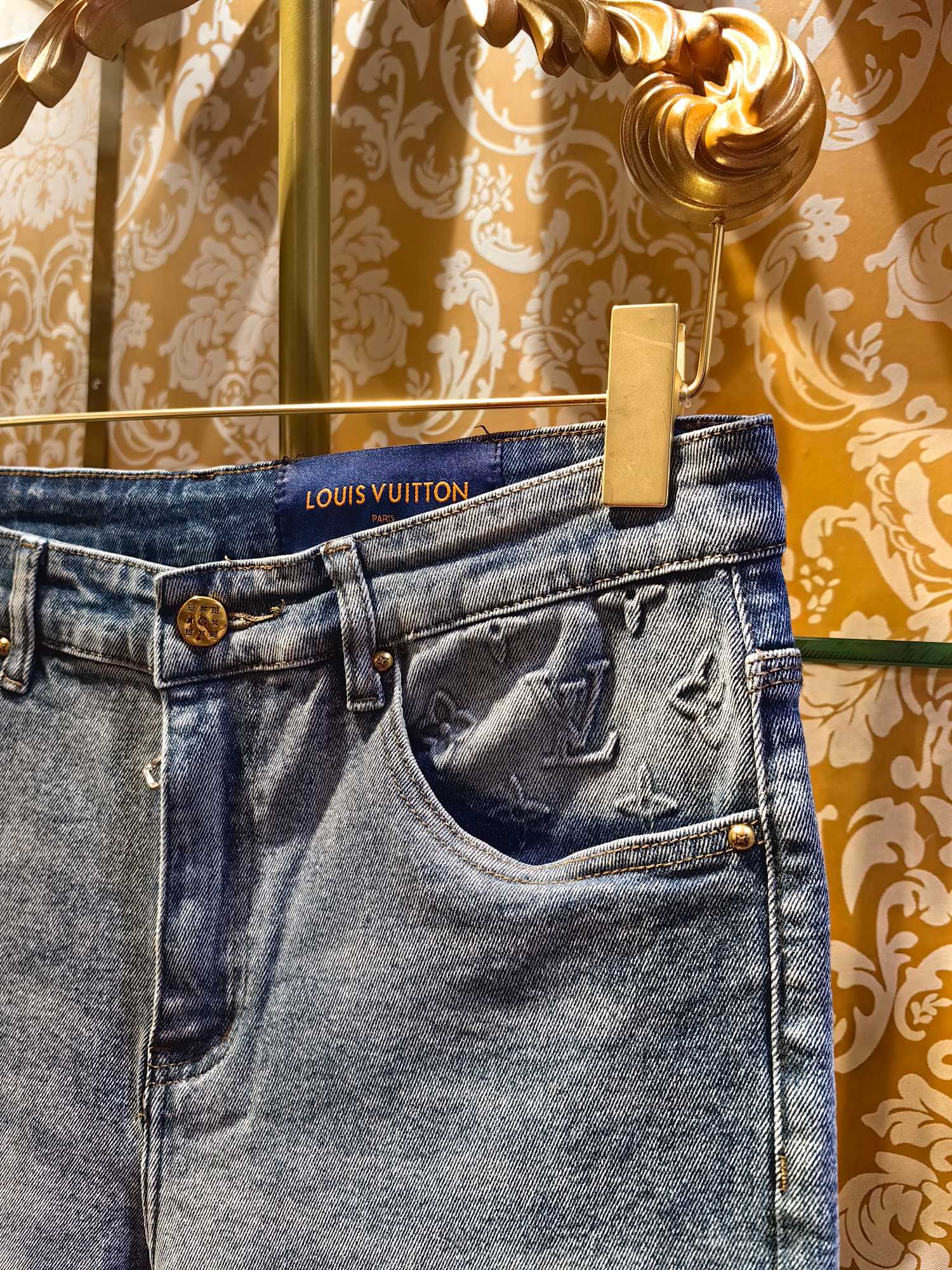 Louis Vuitton经典logo牛仔裤 - 高級水洗デザイン