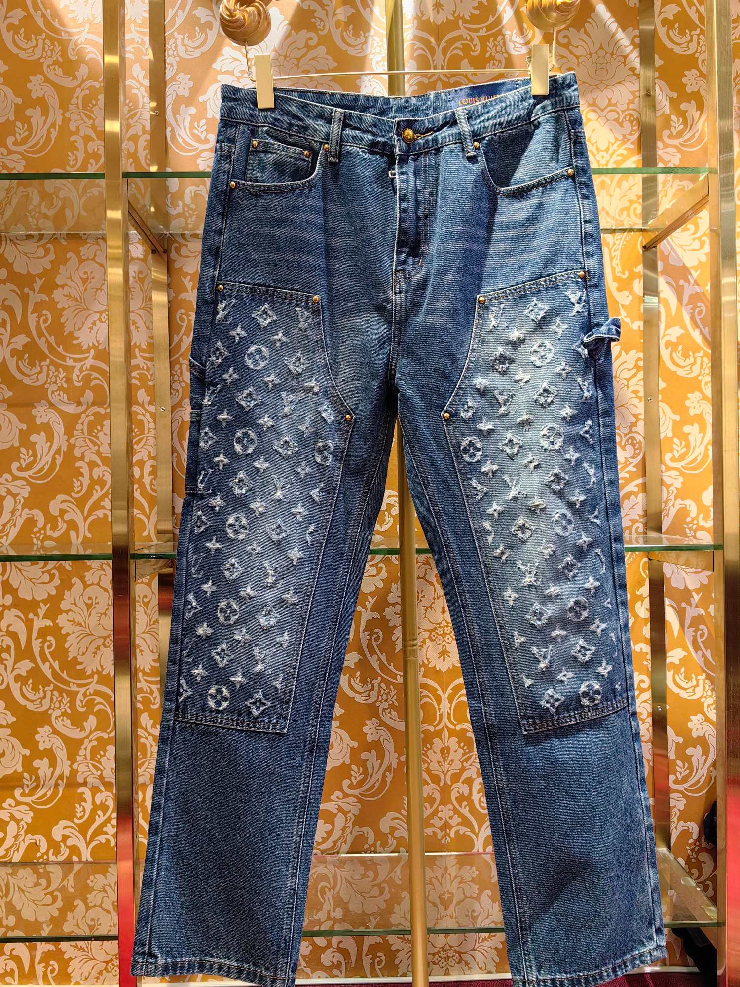 ルイ・ヴィトン p400 牛仔裤 - 上質なデザインと快適なフィット感