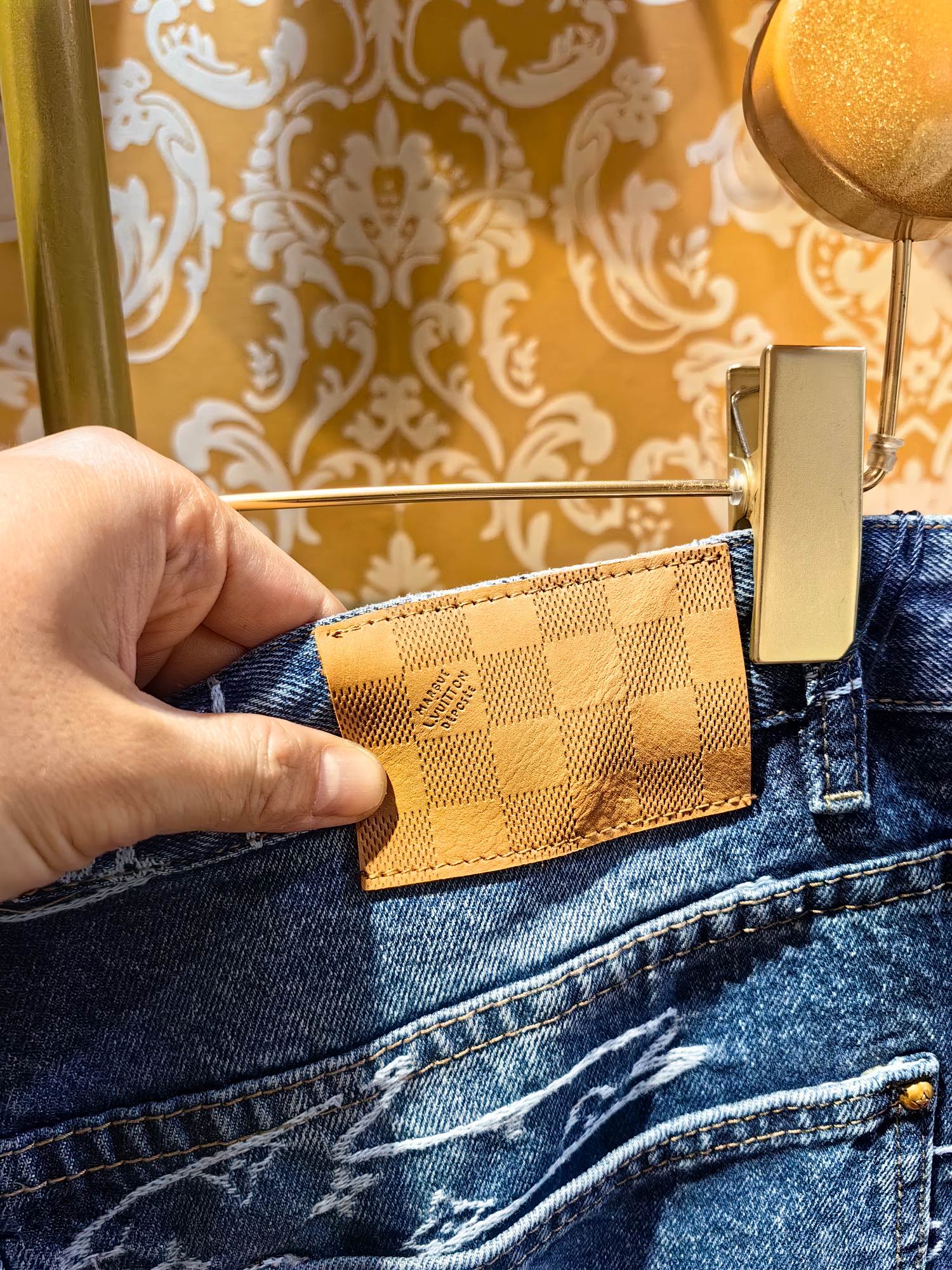 Louis Vuitton 牛仔裤 - 幅広いサイズ展開と高品質デザイン