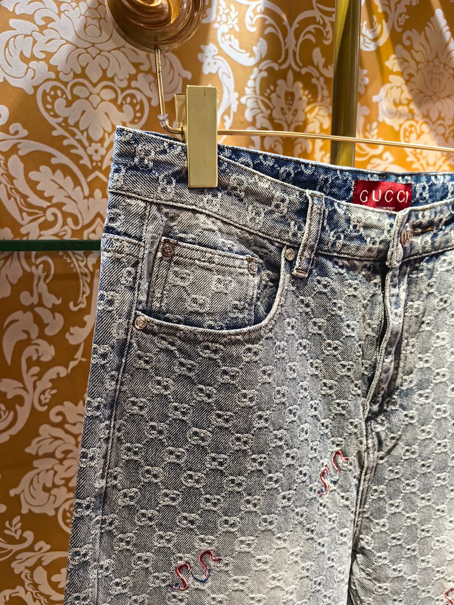 GUCCI 牛仔裤 刺繍デザイン・上質な仕上げ