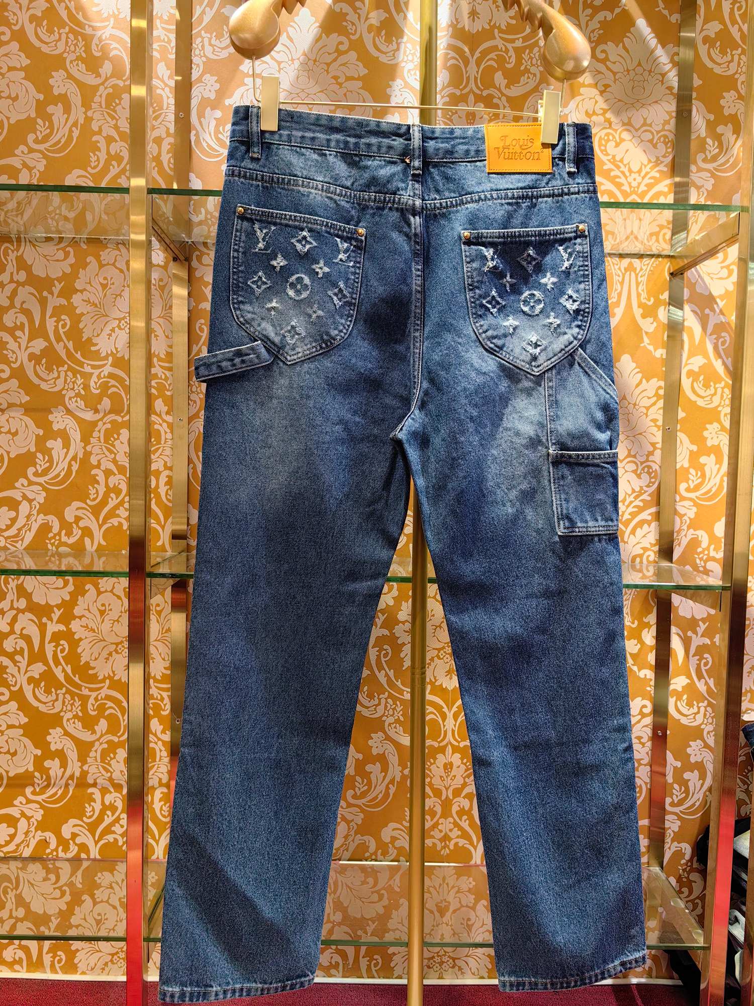 ルイ・ヴィトン p400 牛仔裤 - 上質なデザインと快適なフィット感