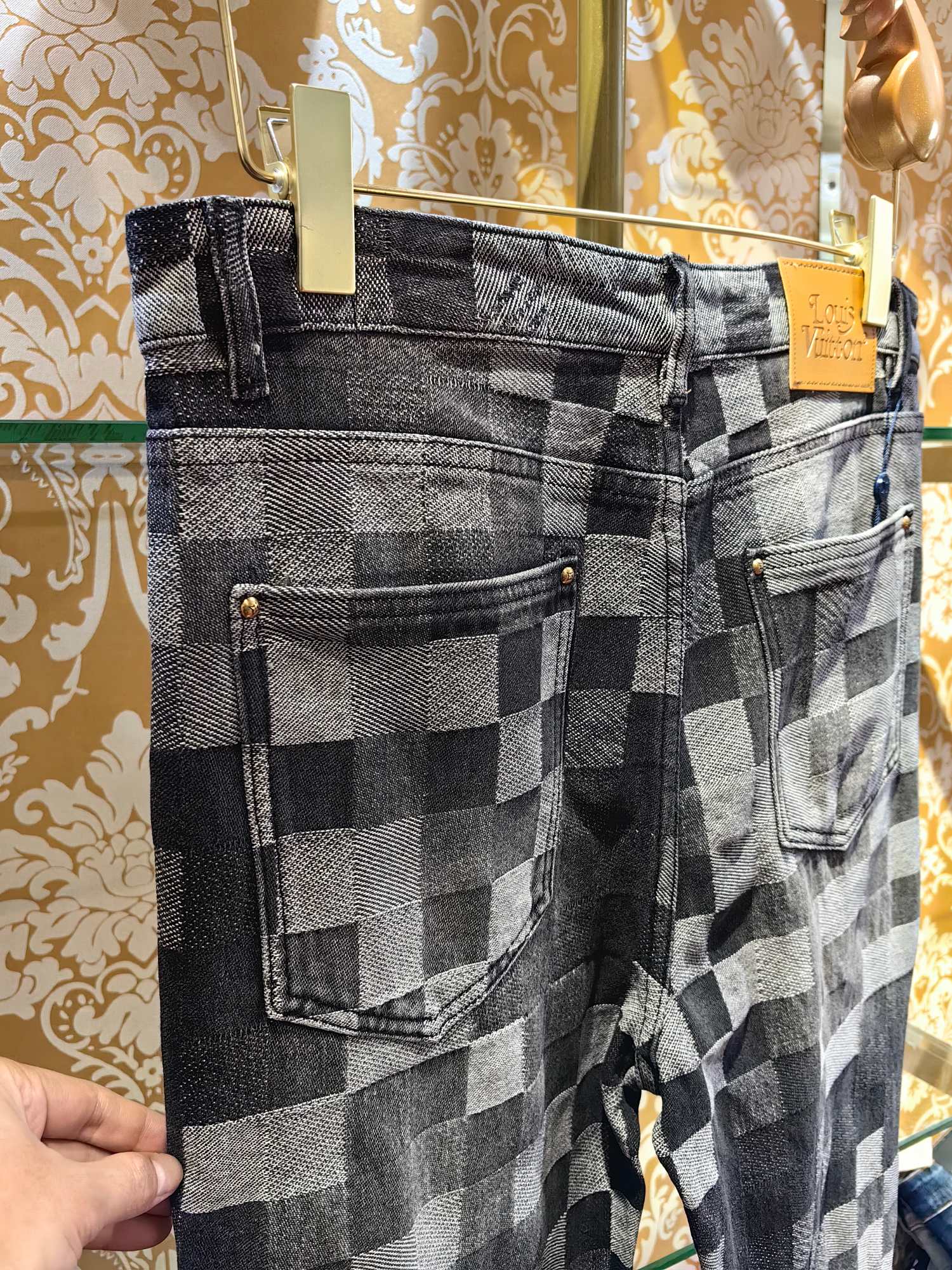 Louis Vuitton 牛仔裤 - 上質なデザインと快適なフィット感