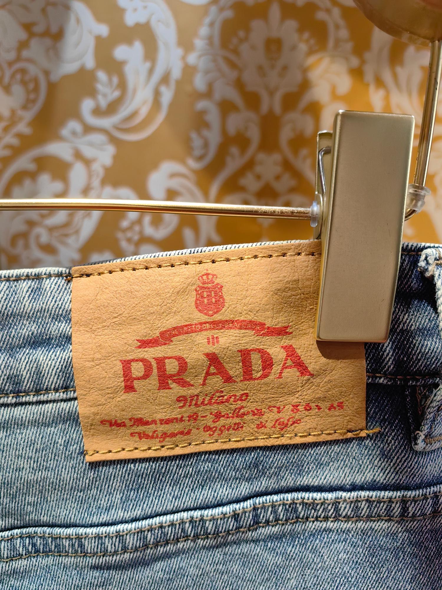 PRADA p400 经典logo牛仔裤 水洗休闲版