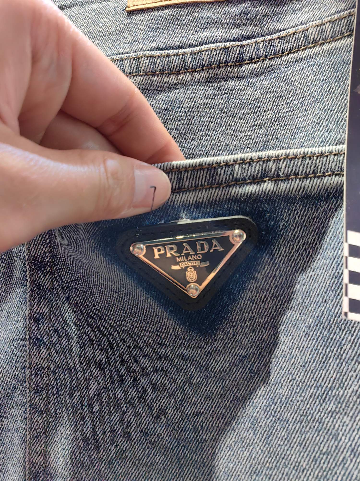 PRADA p400 经典logo牛仔裤 水洗休闲版