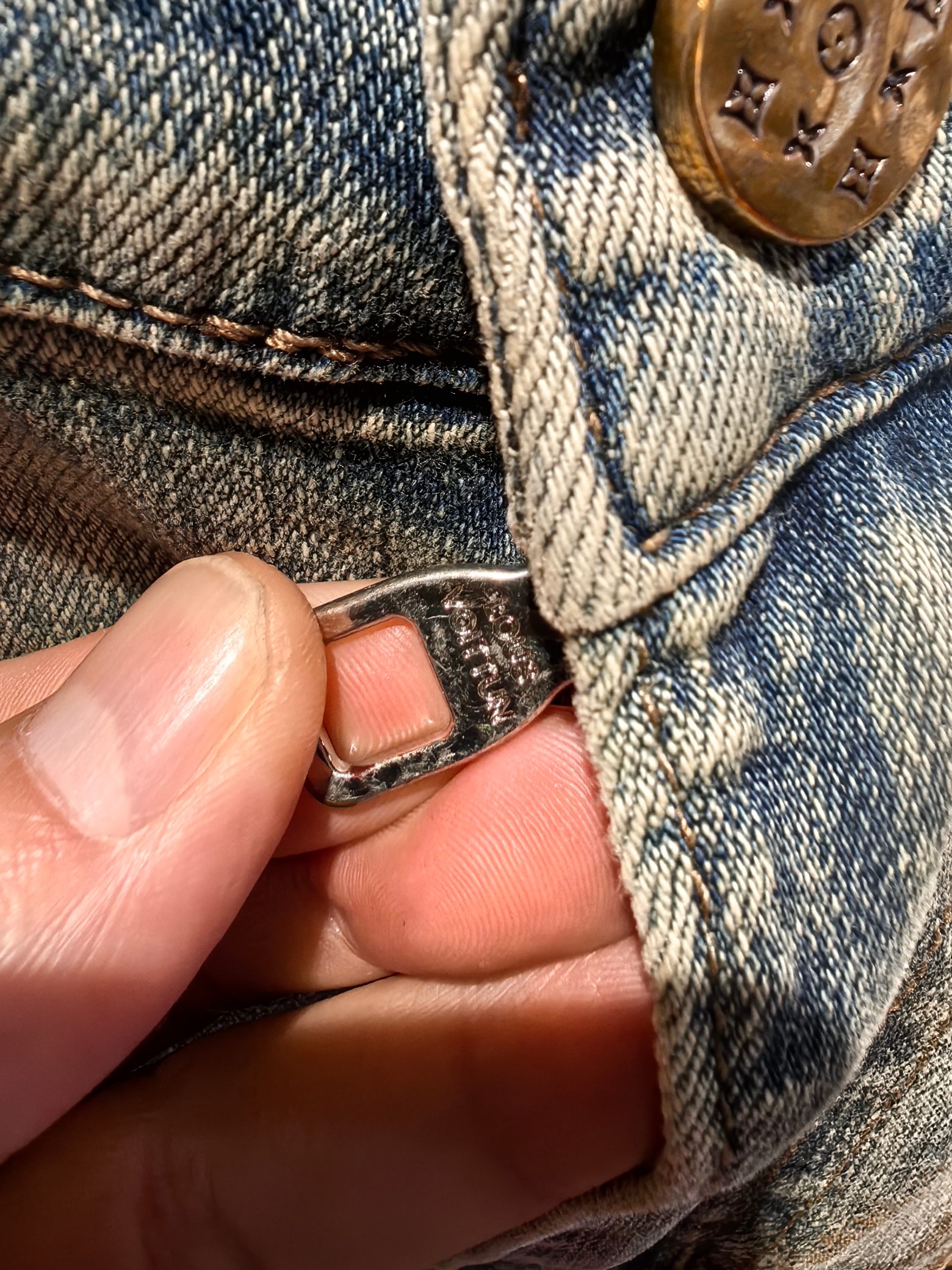 Louis Vuitton爆款牛仔裤|水洗休闲デザイン・柔らかい直喷印花