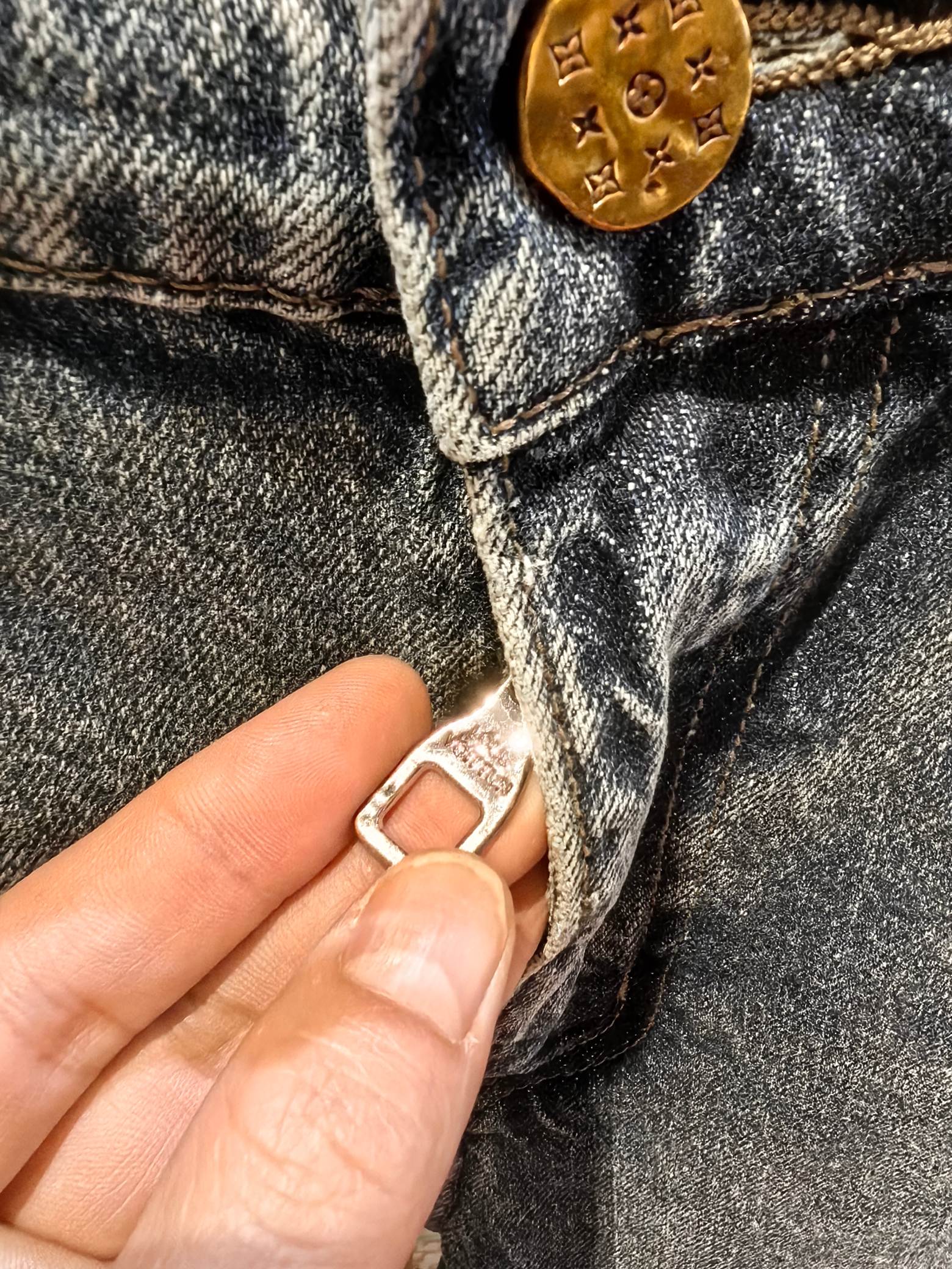 Louis Vuitton爆款牛仔裤 - 高品質水洗デザイン