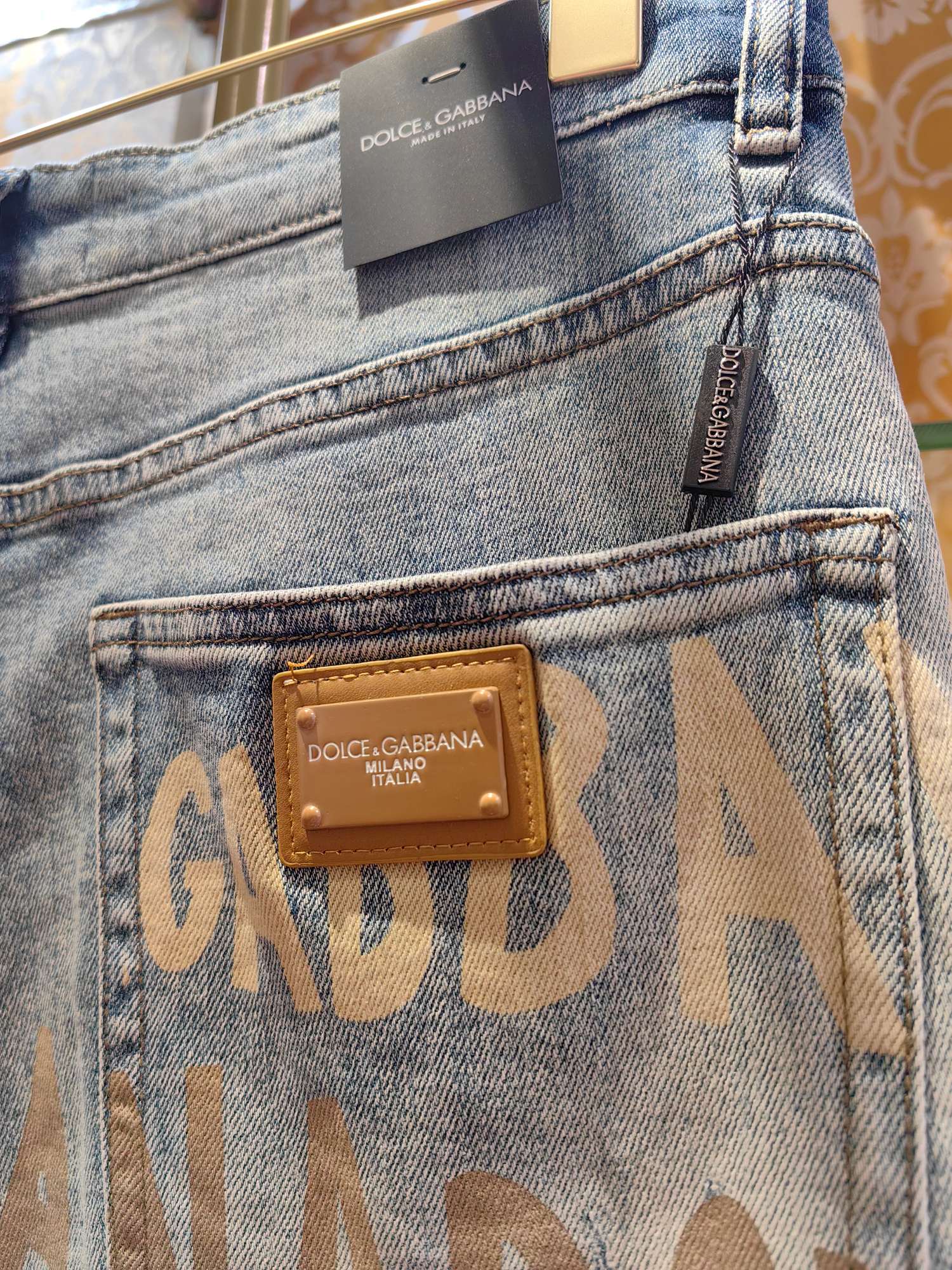 DOLCE & GABBANA p400専柜同步 スタイリッシュなブルーデニムパンツ