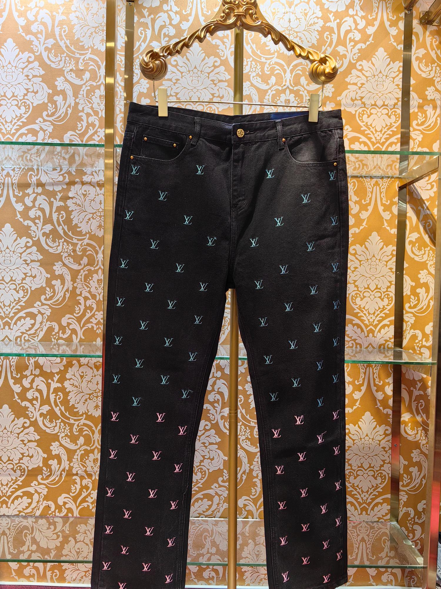 Louis Vuitton 牛仔裤 - 高級感あふれるデザインと快適なフィット感