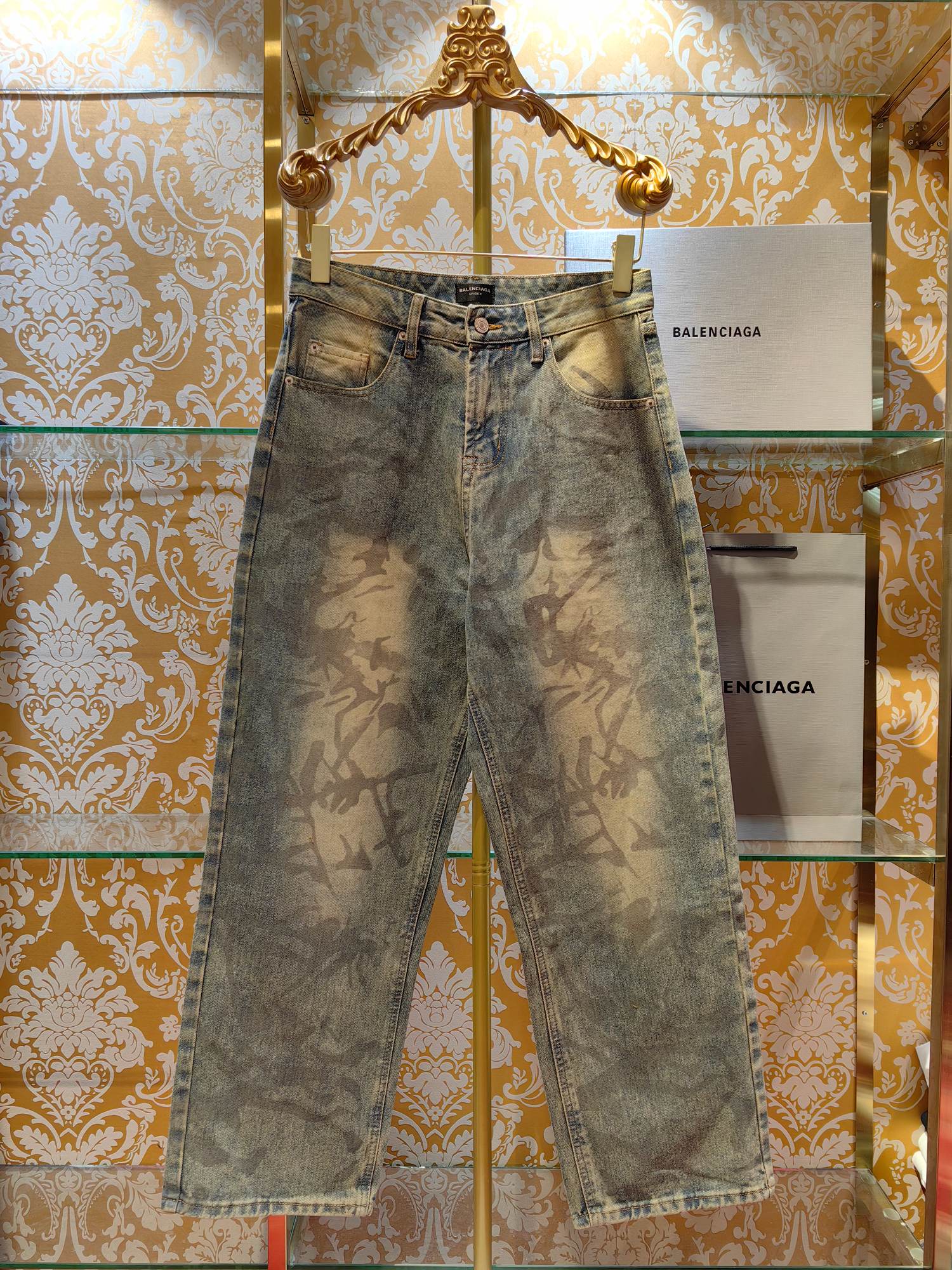 Balenciaga P400 牛仔水仔裤 - 手工做旧の高級感