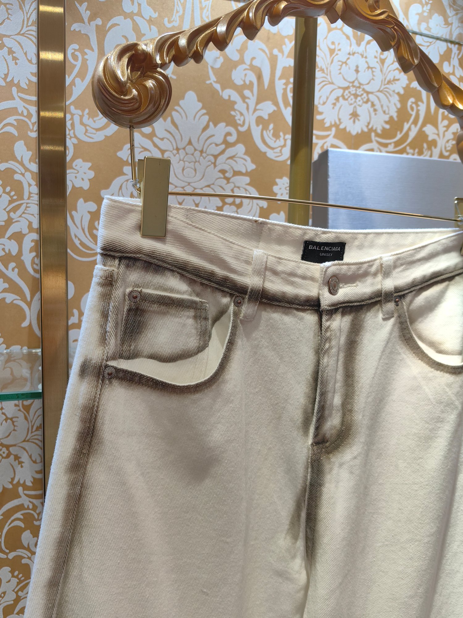 Balenciaga P400 牛仔水仔裤 - 高端工艺と独特な質感