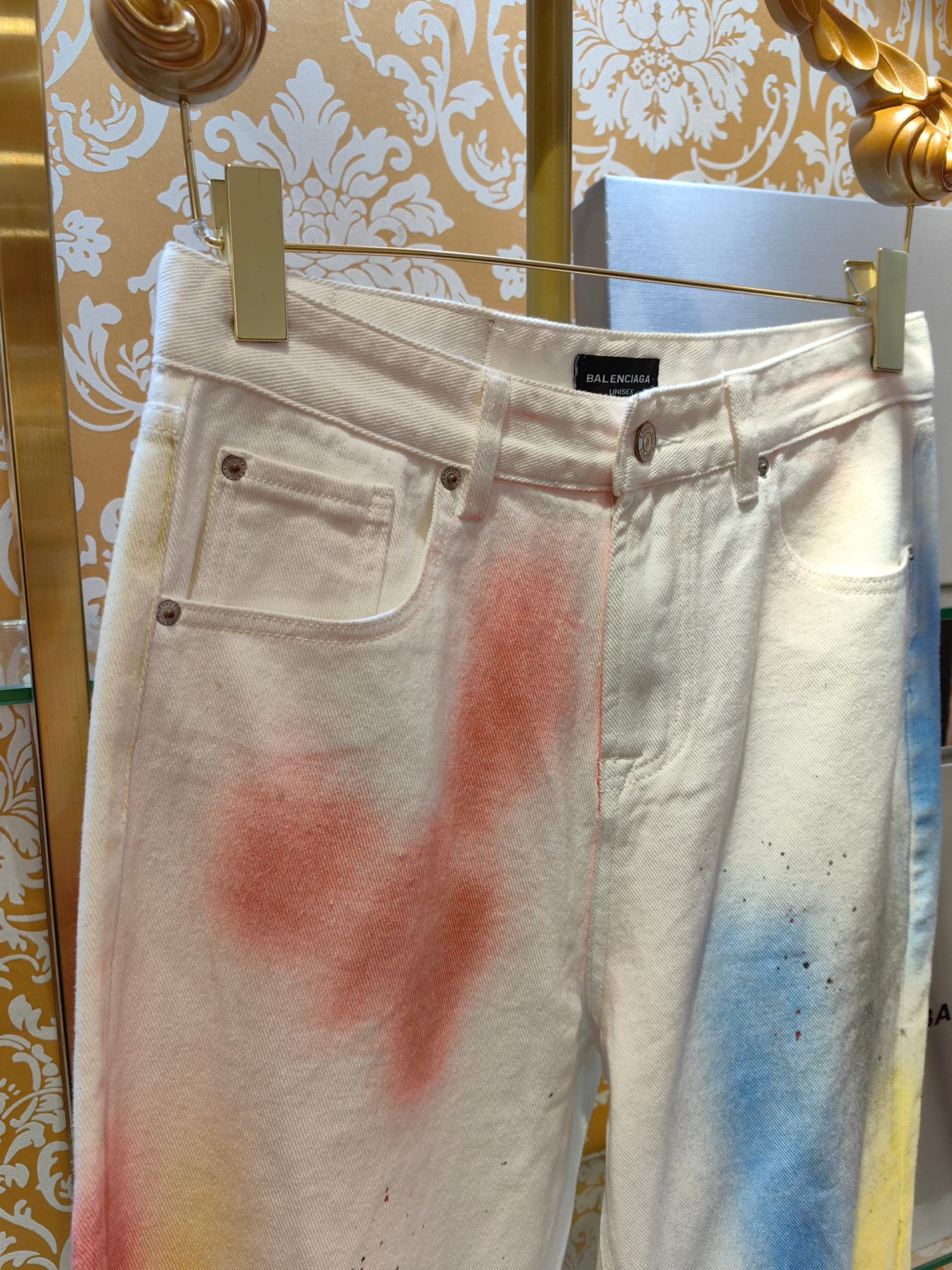 Balenciaga P400 牛仔水仔裤 - 高端工艺と独特な質感