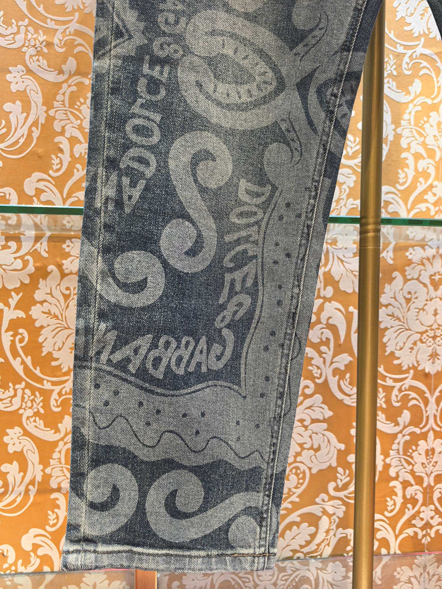 Dolce & Gabbana P400デニムパンツ 修身小直筒型