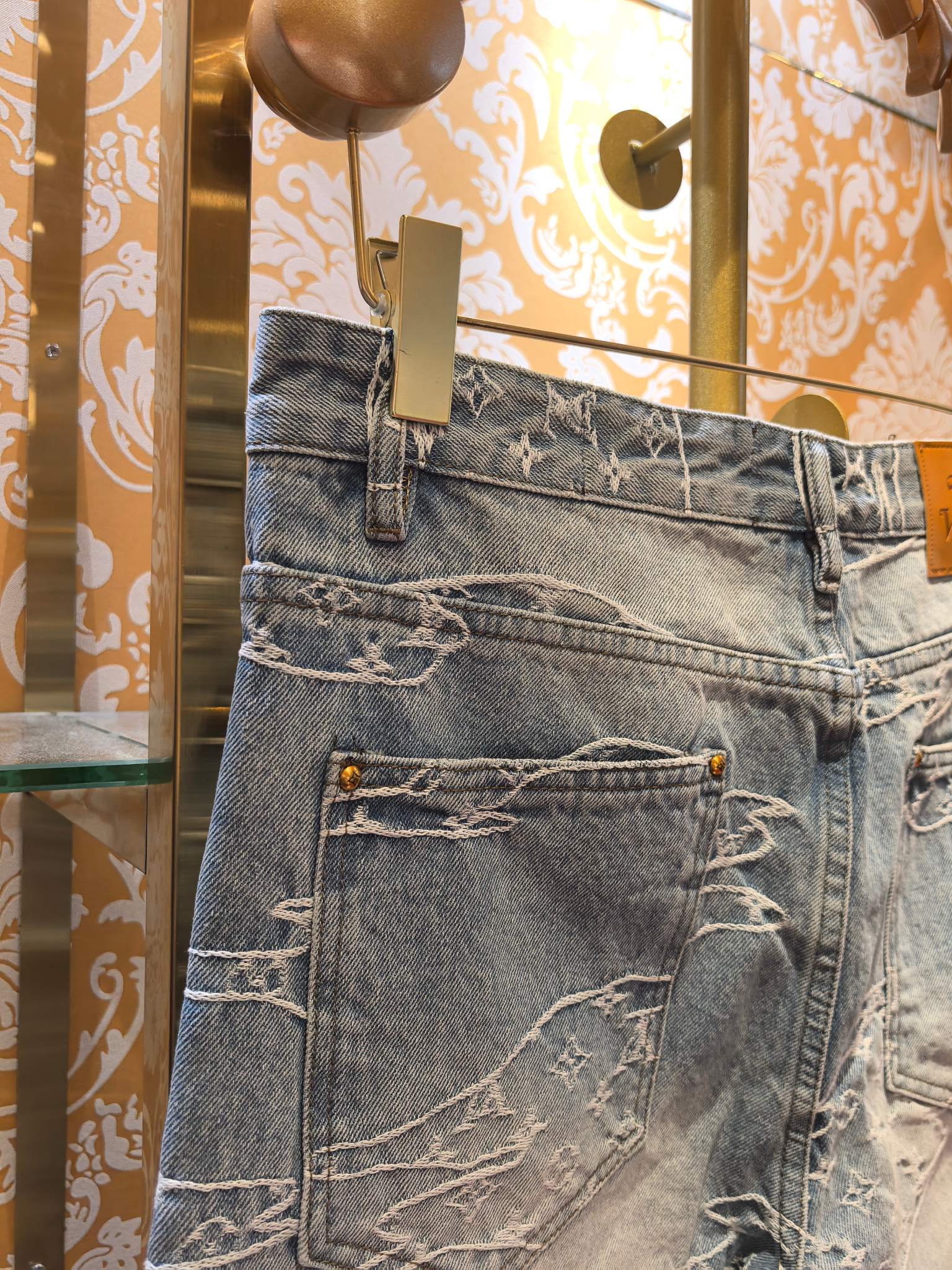 ルイ・ヴィトン P400 牛仔裤 浅兰色