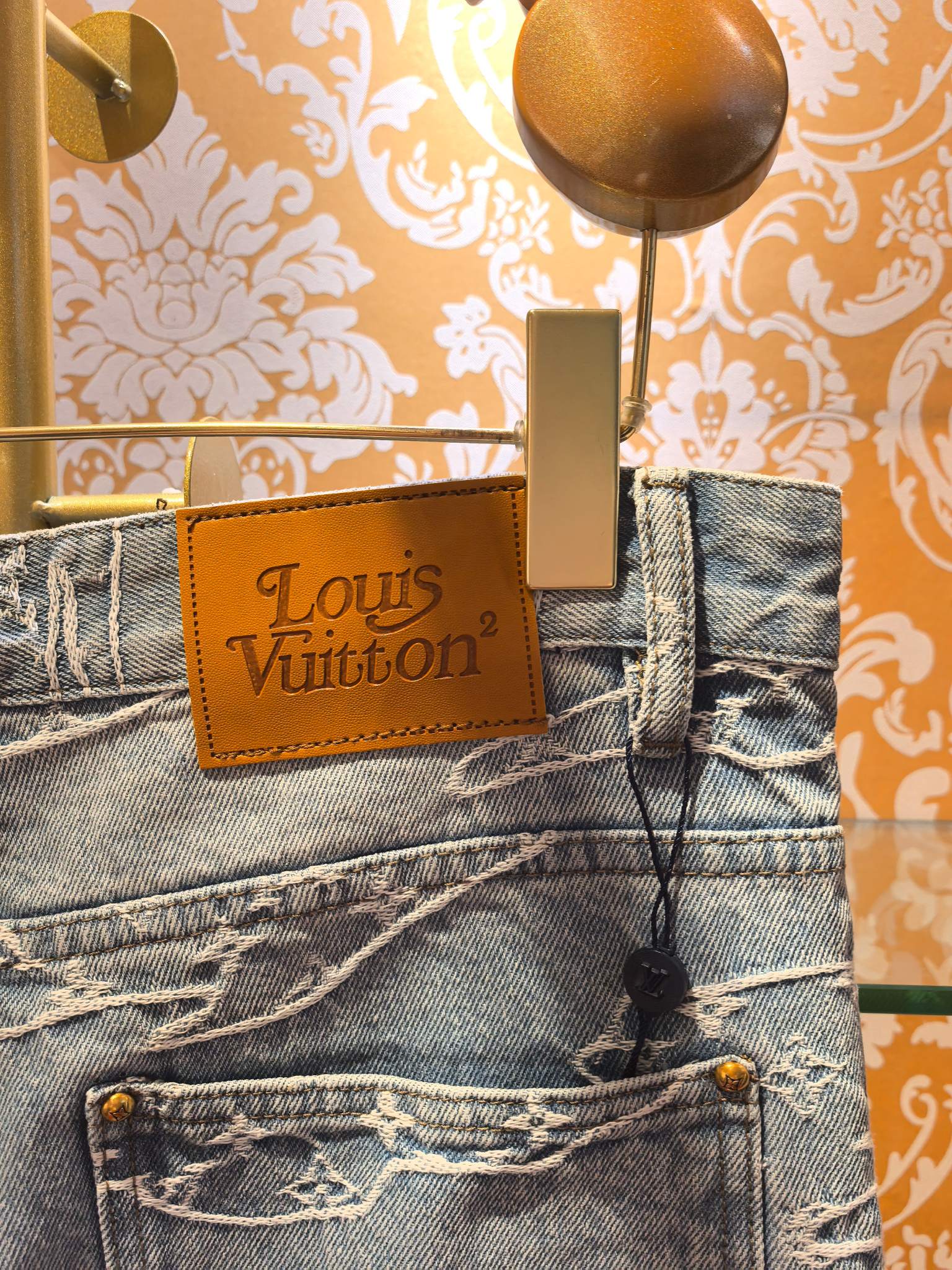 ルイ・ヴィトン P400 牛仔裤 浅兰色