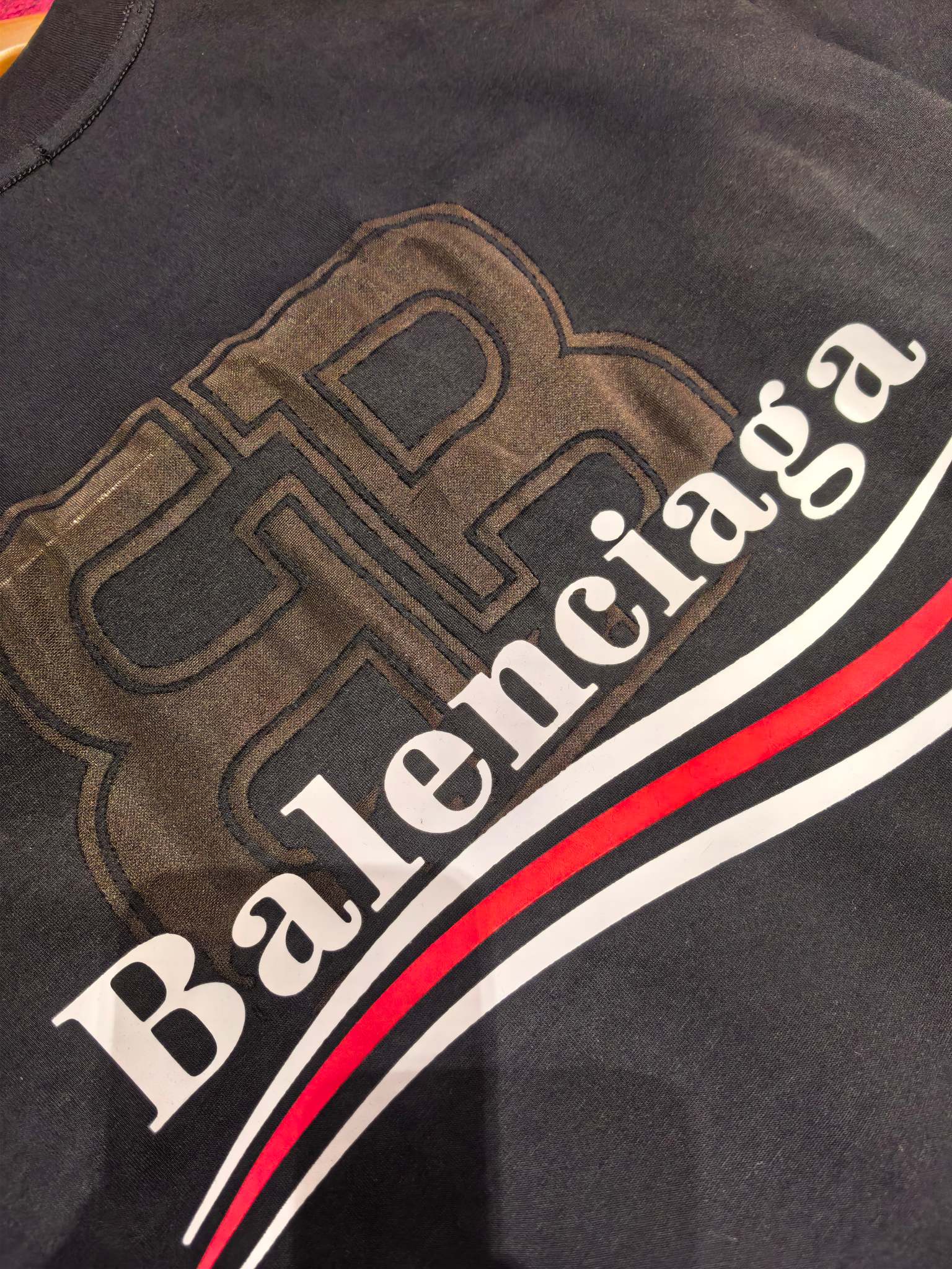 BALENCIAGA/巴黎世家 2026春夏新款短袖T恤 高工艺做法,定位烧花加印花 独家版本 正常版型 4