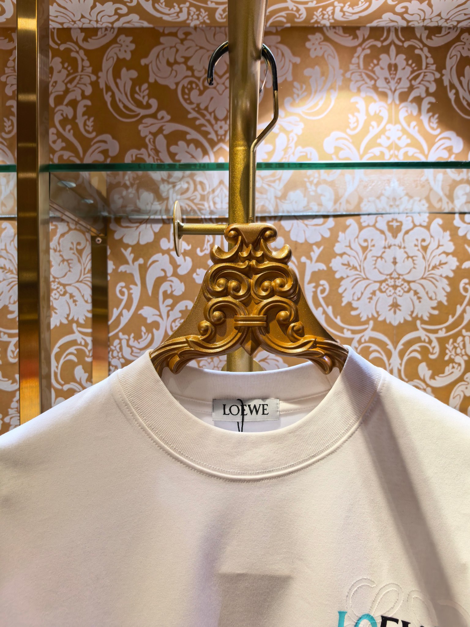 Loewe 专柜款高定成衣 2